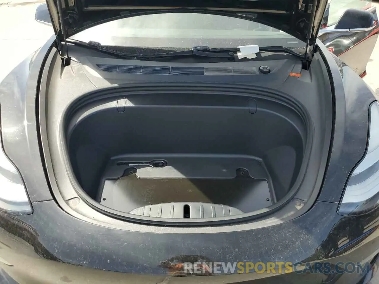 11 Photograph of a damaged car 5YJ3E1EA3KF313294 TESLA MODEL 3 2019
