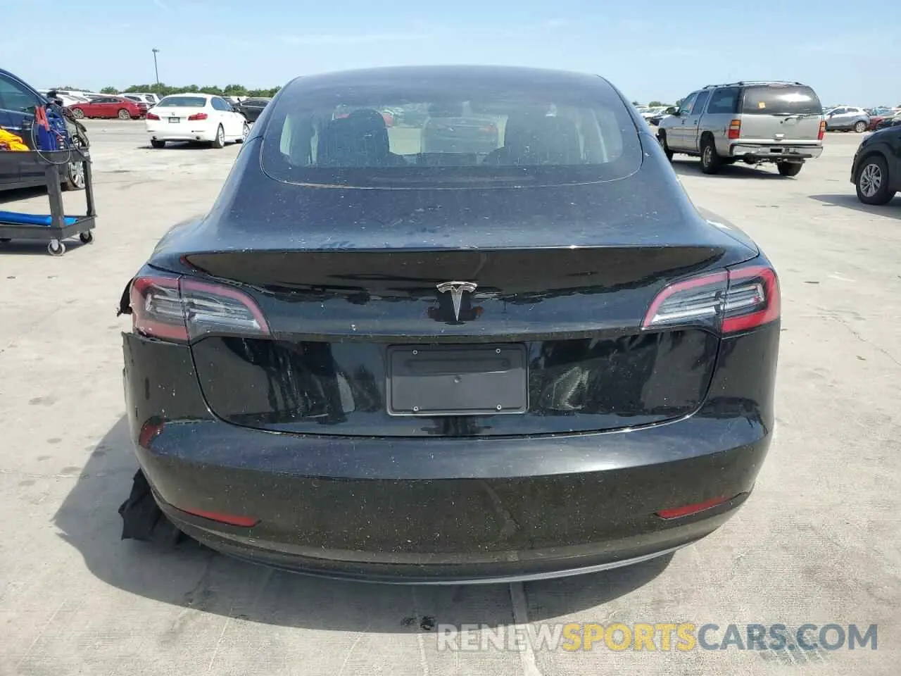 6 Photograph of a damaged car 5YJ3E1EA3KF313294 TESLA MODEL 3 2019