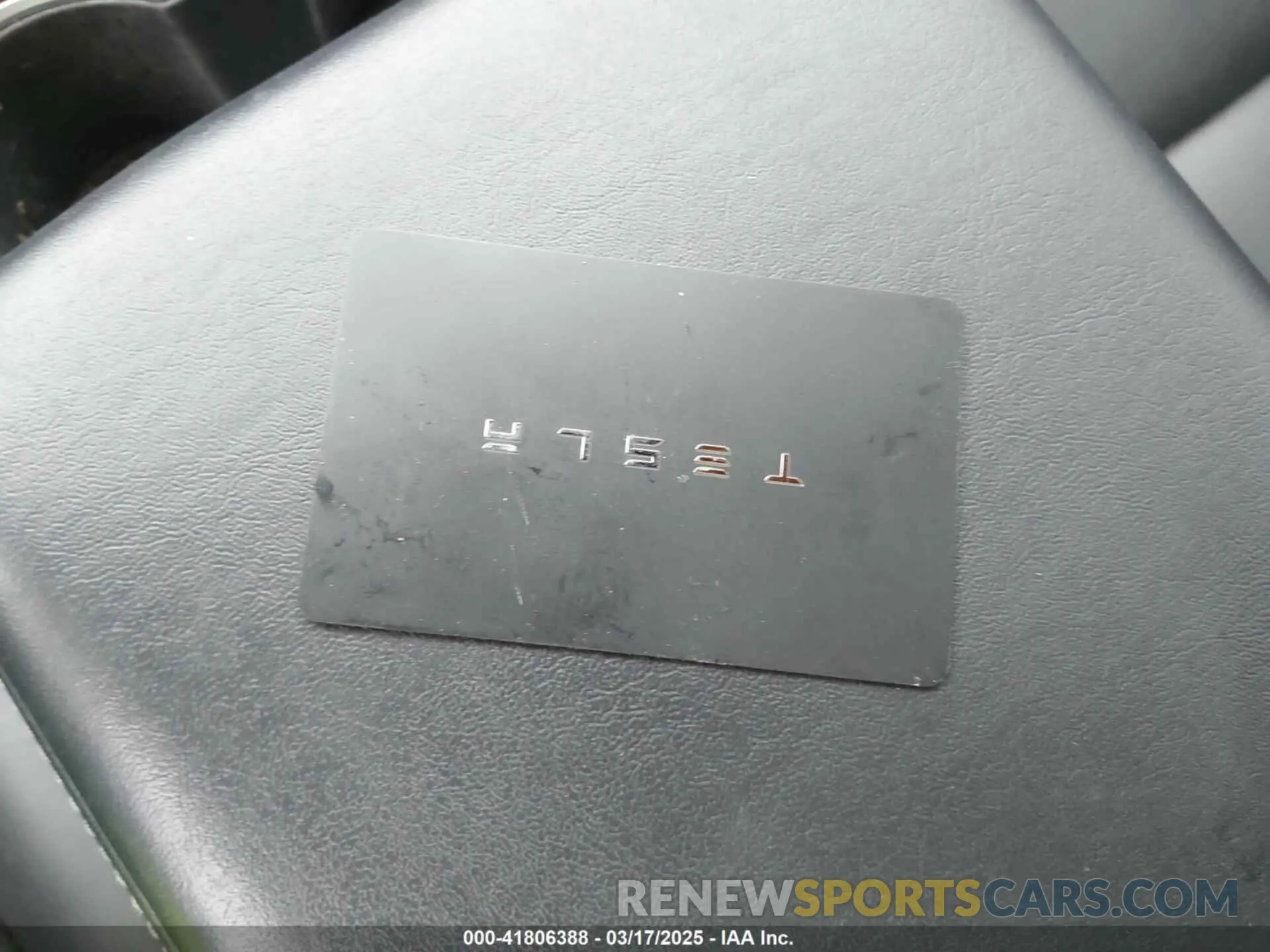 11 Photograph of a damaged car 5YJ3E1EA3KF313425 TESLA MODEL 3 2019