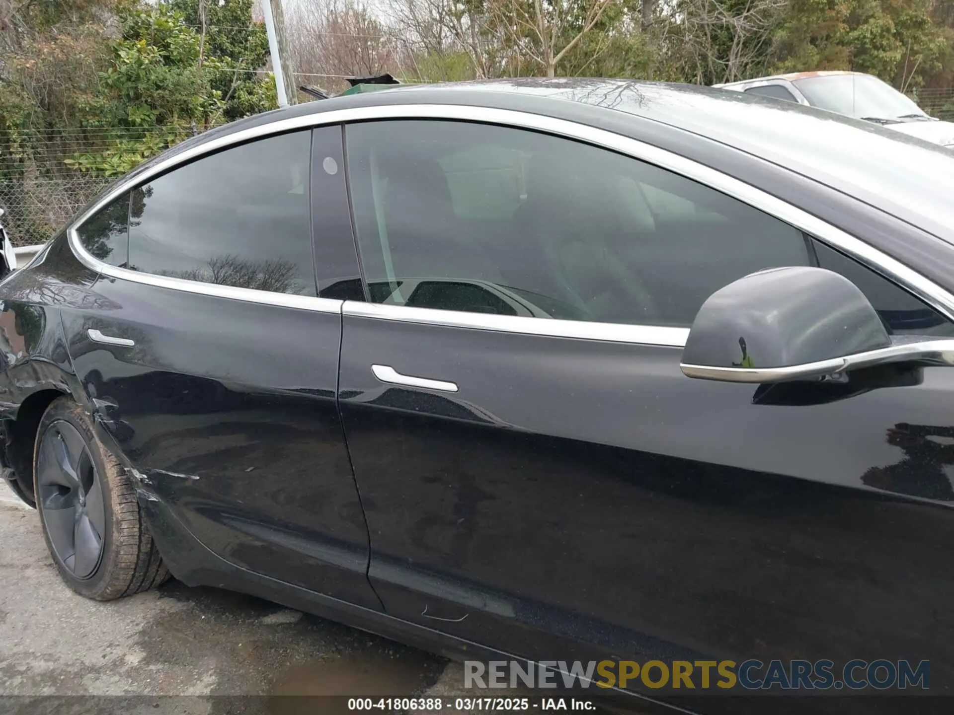 13 Photograph of a damaged car 5YJ3E1EA3KF313425 TESLA MODEL 3 2019