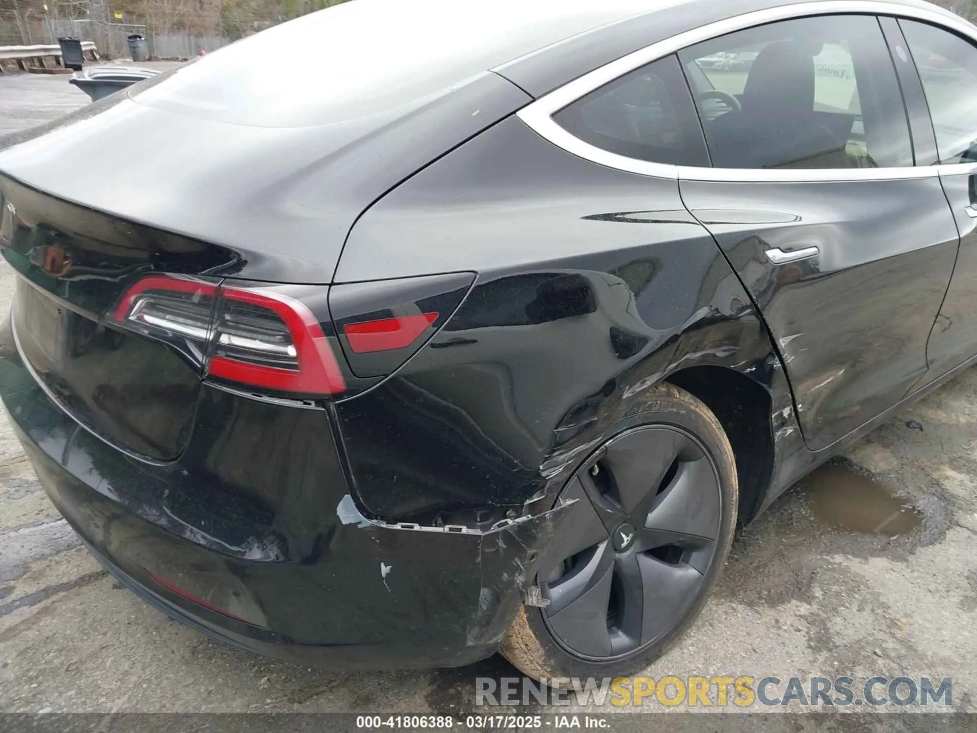 6 Photograph of a damaged car 5YJ3E1EA3KF313425 TESLA MODEL 3 2019