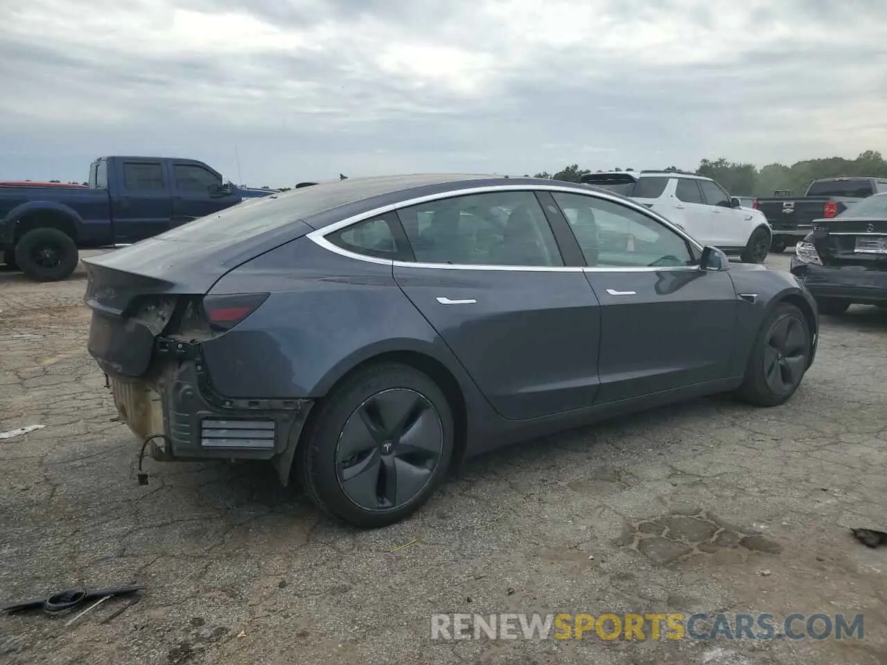3 Photograph of a damaged car 5YJ3E1EA3KF313585 TESLA MODEL 3 2019