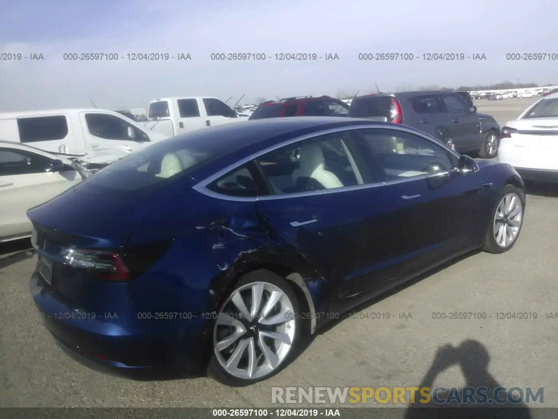 4 Photograph of a damaged car 5YJ3E1EA3KF315093 TESLA MODEL 3 2019