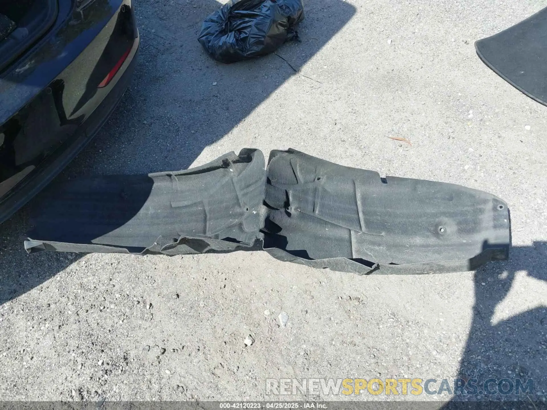 12 Photograph of a damaged car 5YJ3E1EA3KF324263 TESLA MODEL 3 2019