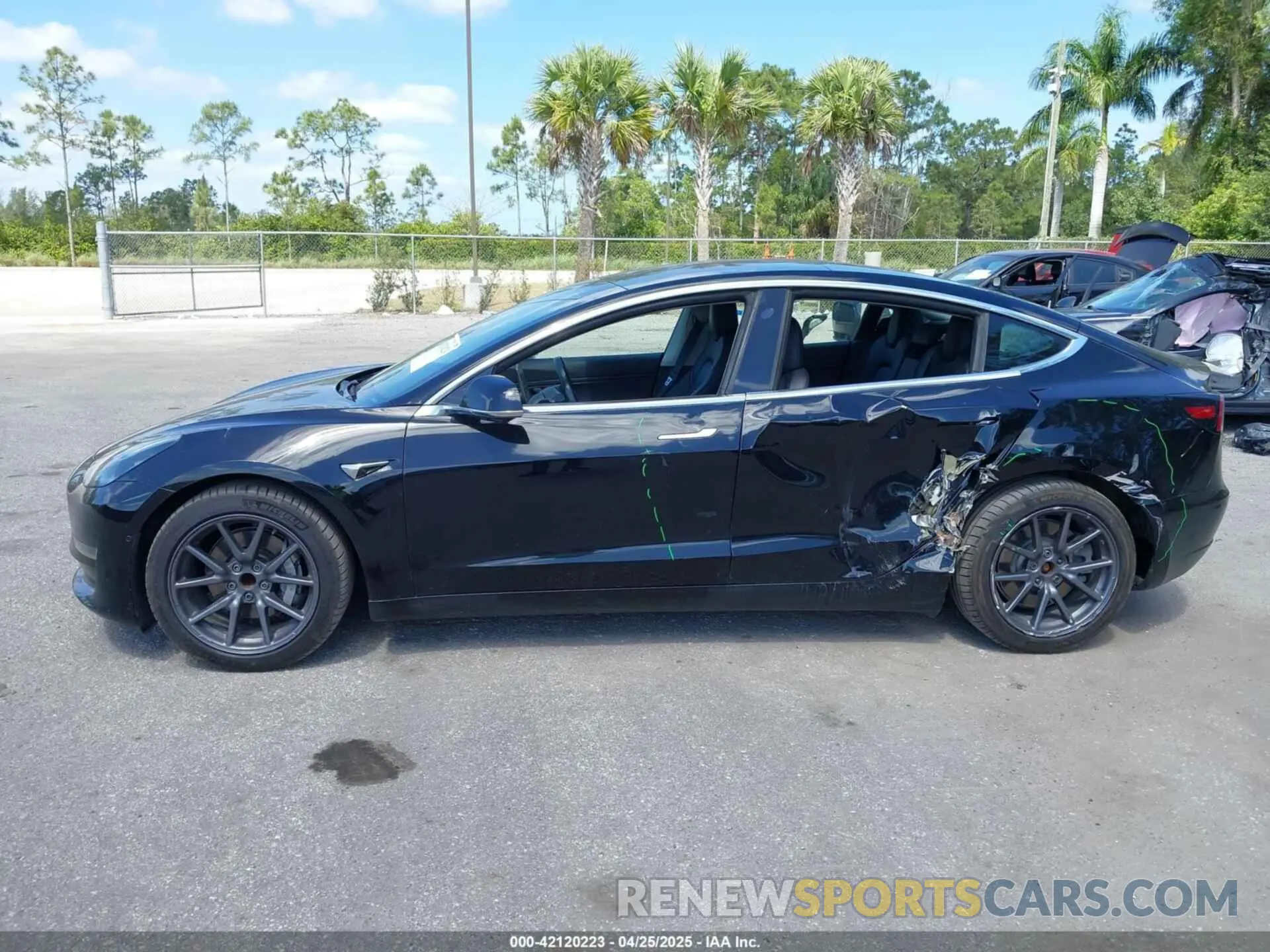 15 Photograph of a damaged car 5YJ3E1EA3KF324263 TESLA MODEL 3 2019