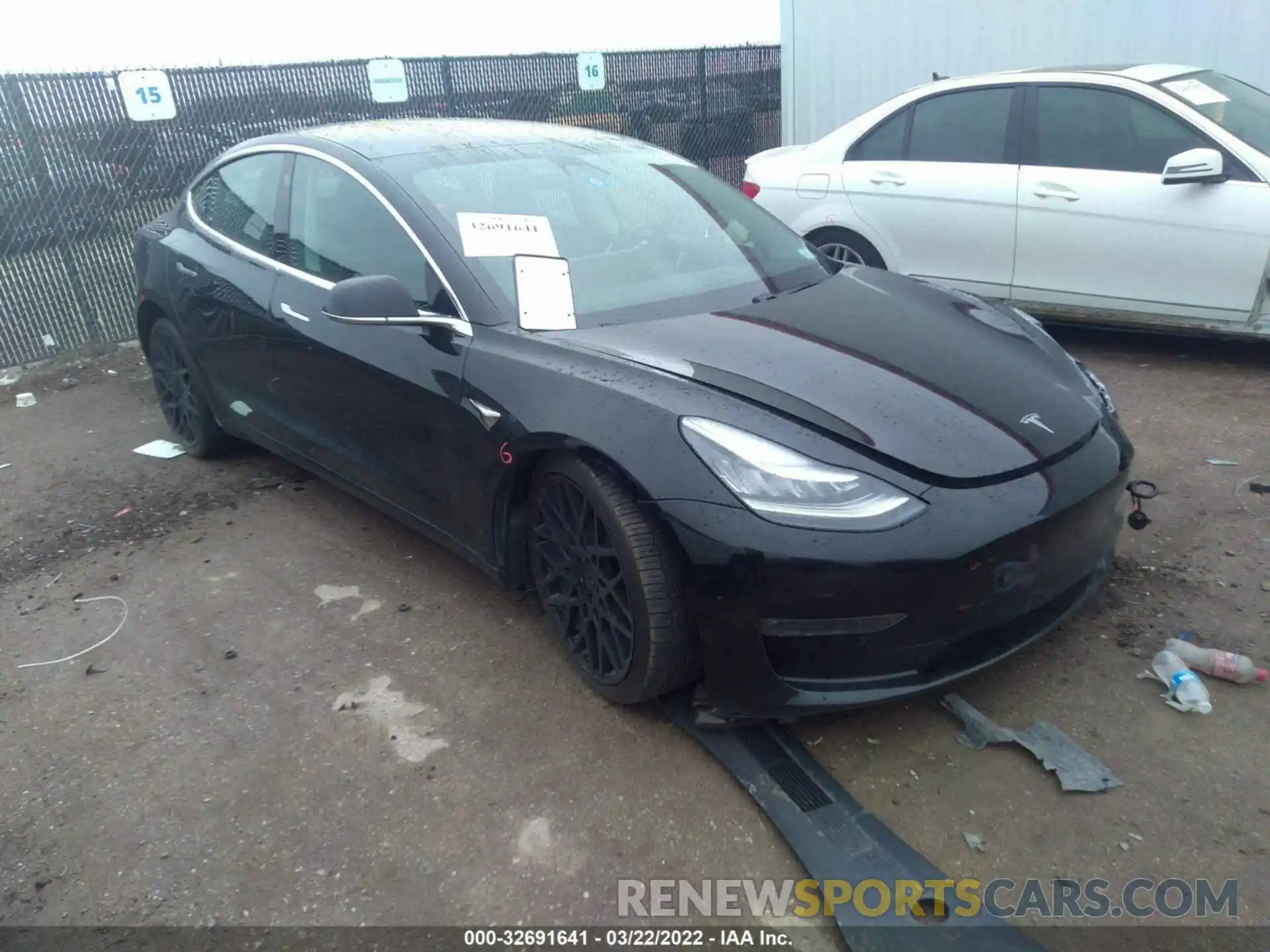 1 Photograph of a damaged car 5YJ3E1EA3KF324991 TESLA MODEL 3 2019