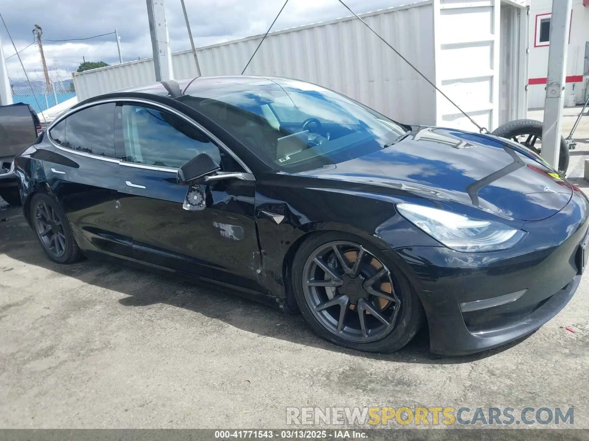 13 Photograph of a damaged car 5YJ3E1EA3KF325056 TESLA MODEL 3 2019