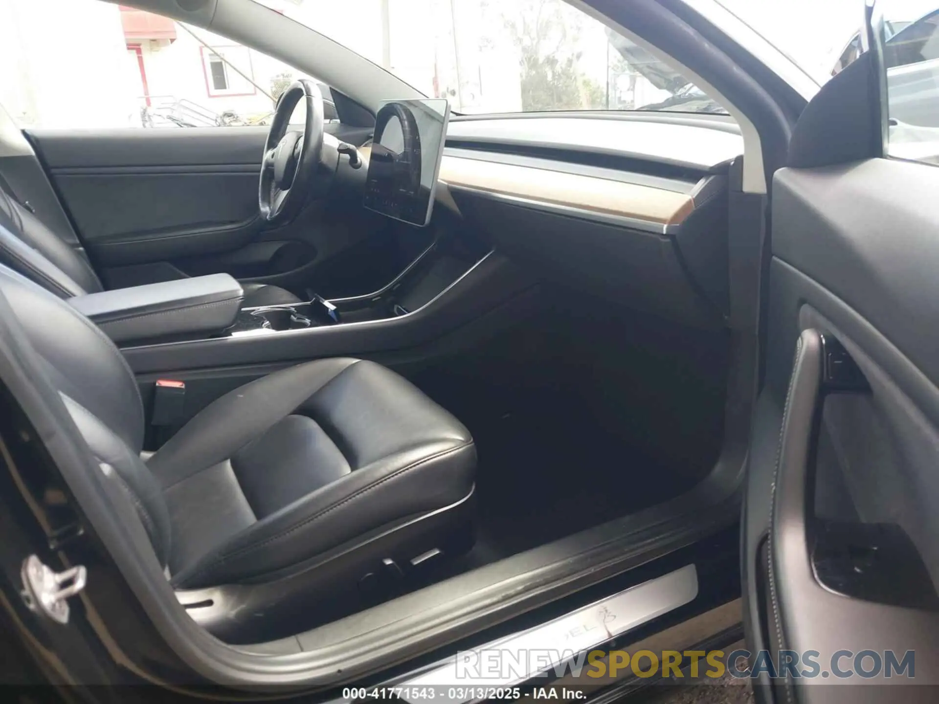 5 Photograph of a damaged car 5YJ3E1EA3KF325056 TESLA MODEL 3 2019
