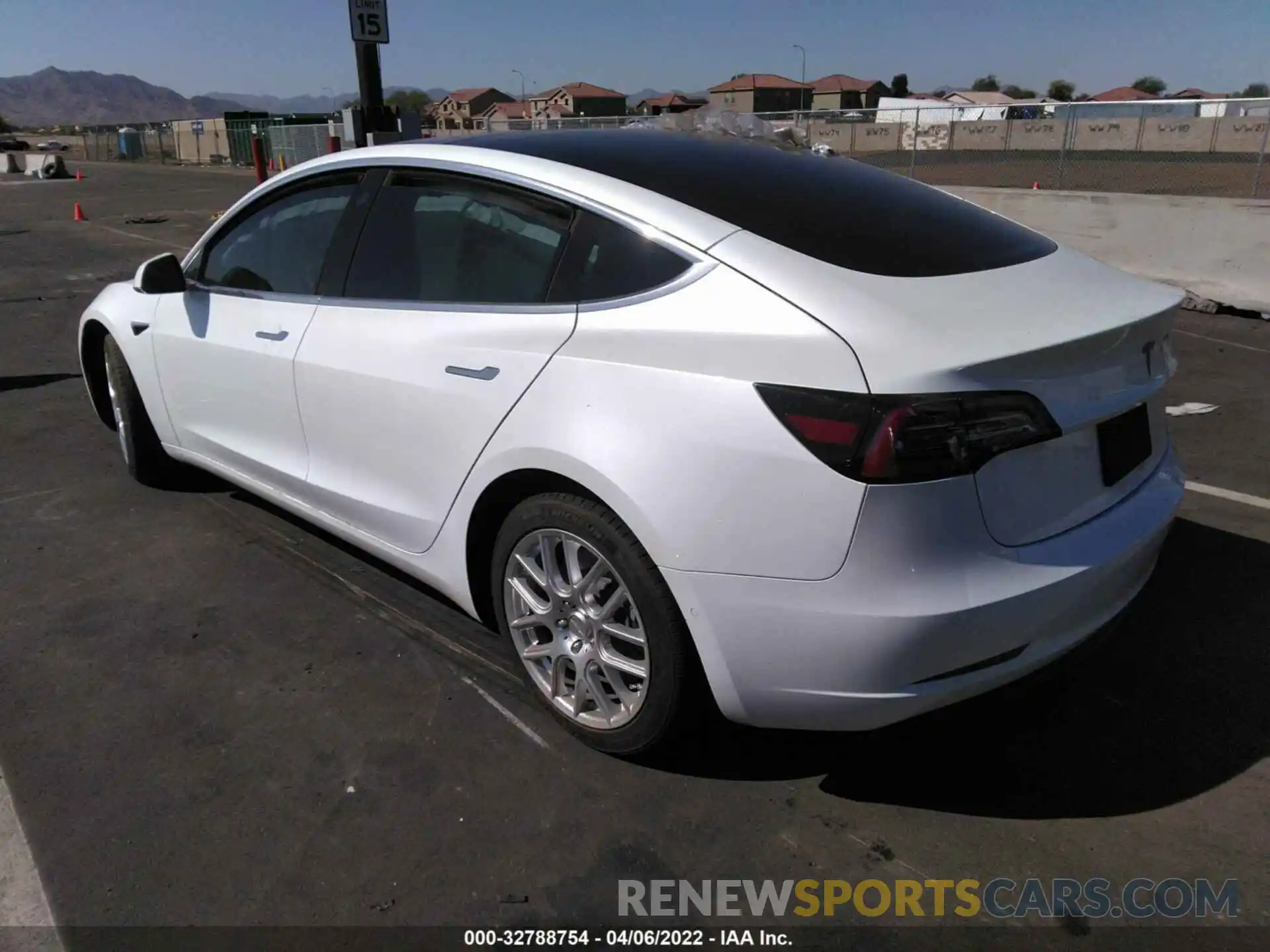 3 Photograph of a damaged car 5YJ3E1EA3KF326529 TESLA MODEL 3 2019