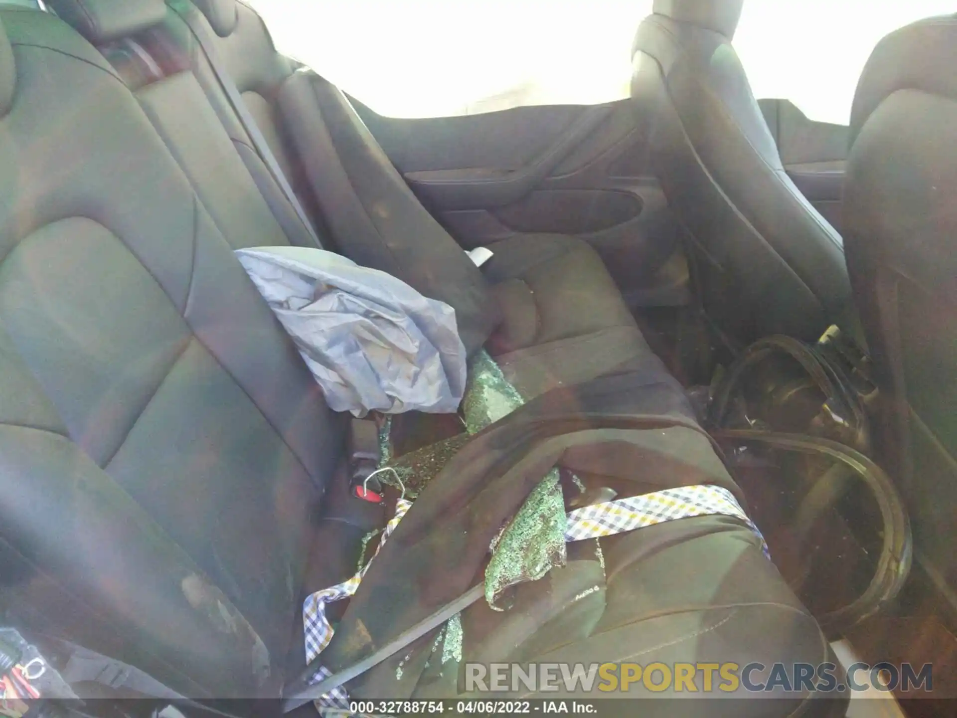 8 Photograph of a damaged car 5YJ3E1EA3KF326529 TESLA MODEL 3 2019