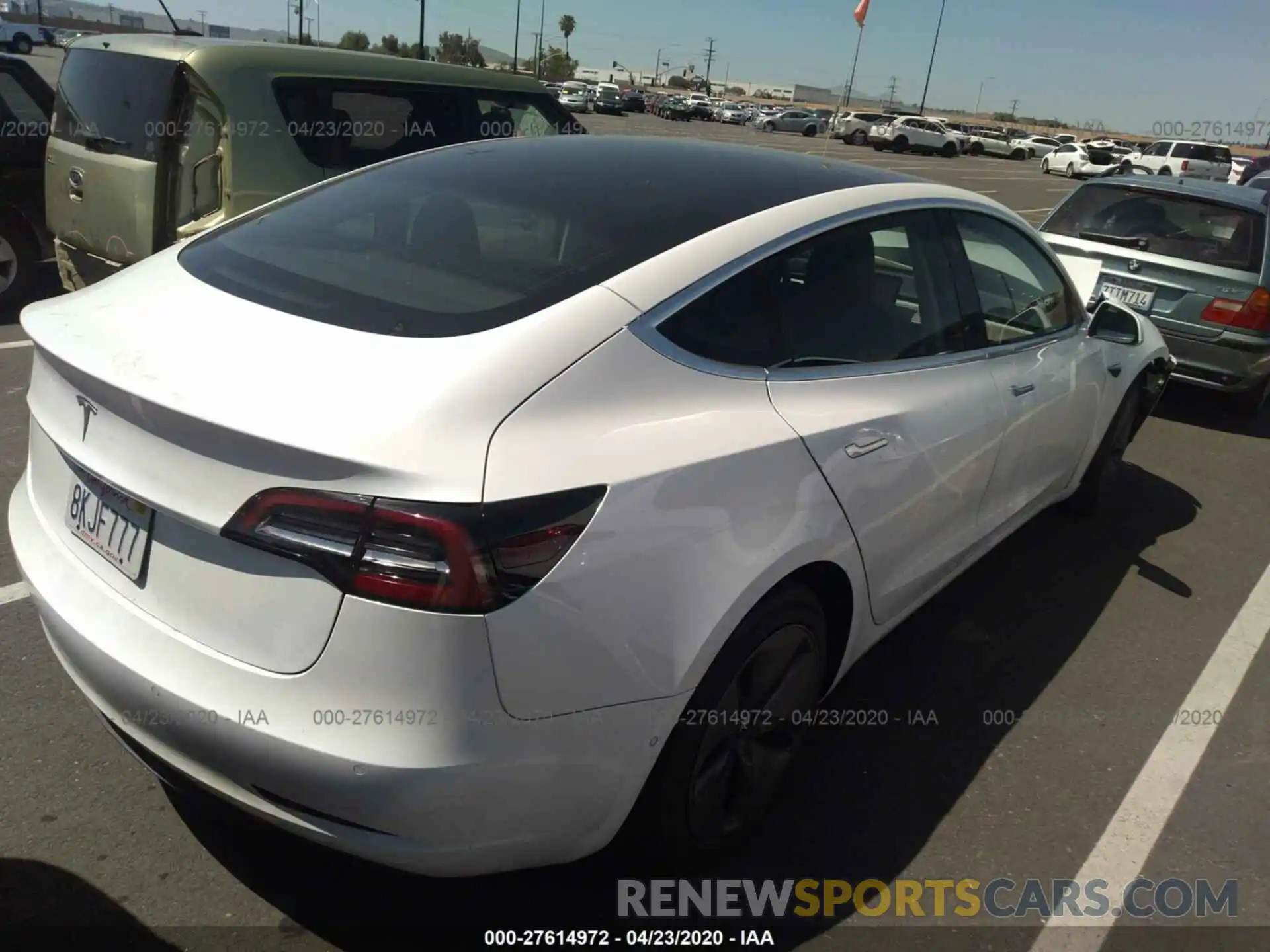 4 Photograph of a damaged car 5YJ3E1EA3KF331570 TESLA MODEL 3 2019