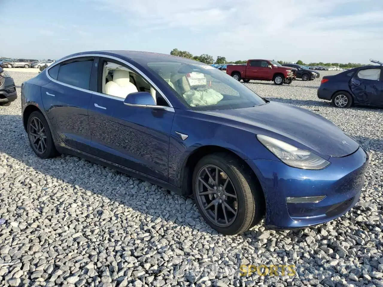 4 Photograph of a damaged car 5YJ3E1EA3KF332430 TESLA MODEL 3 2019