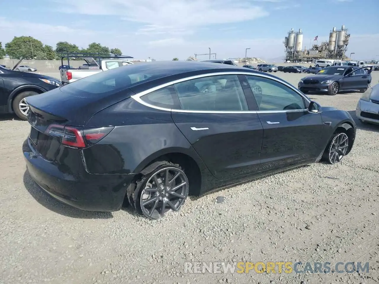 3 Photograph of a damaged car 5YJ3E1EA3KF395219 TESLA MODEL 3 2019