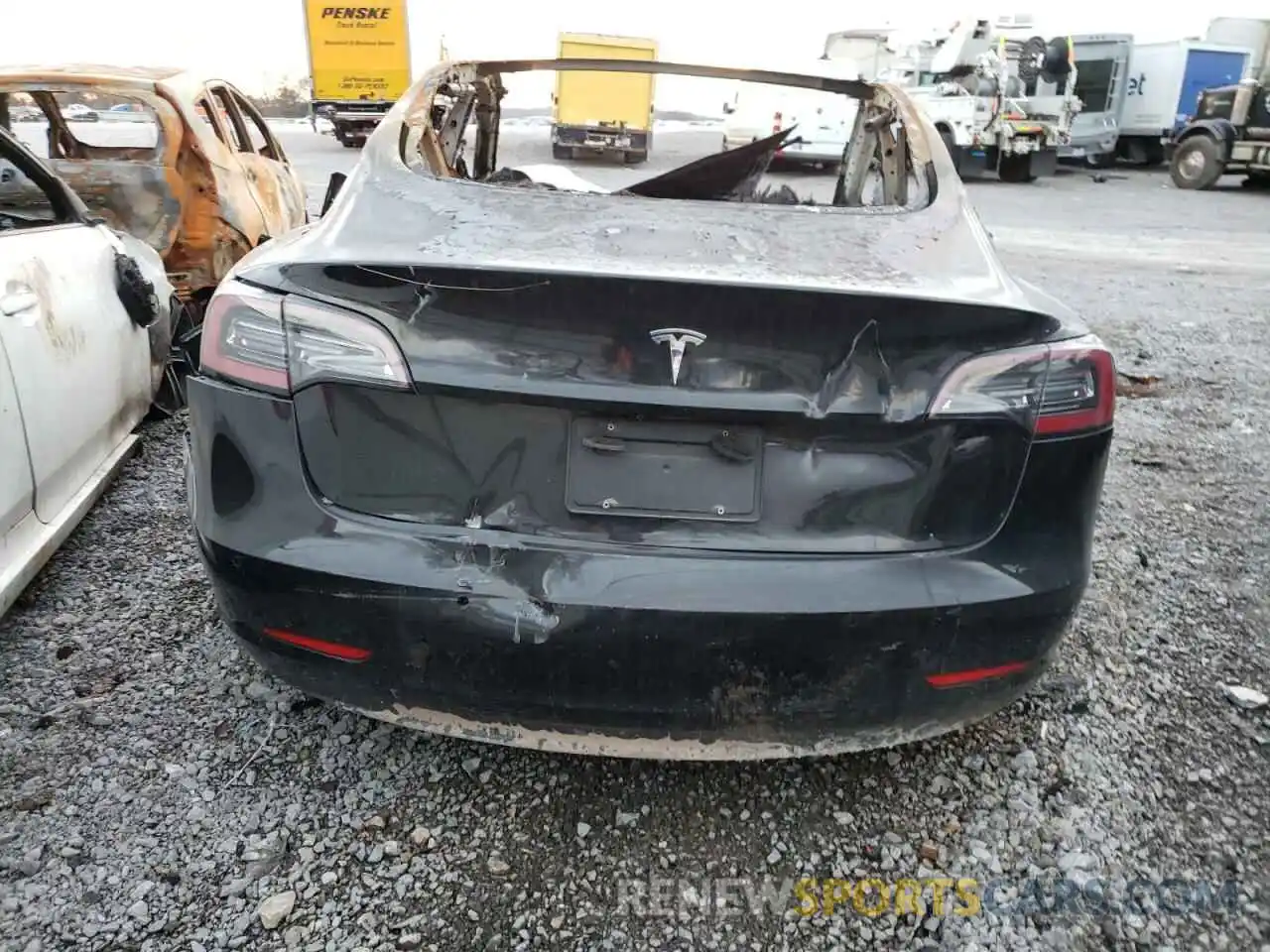 6 Photograph of a damaged car 5YJ3E1EA3KF398959 TESLA MODEL 3 2019