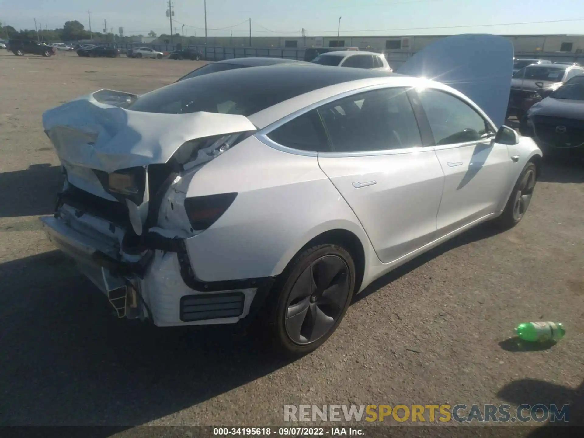 4 Photograph of a damaged car 5YJ3E1EA3KF401665 TESLA MODEL 3 2019