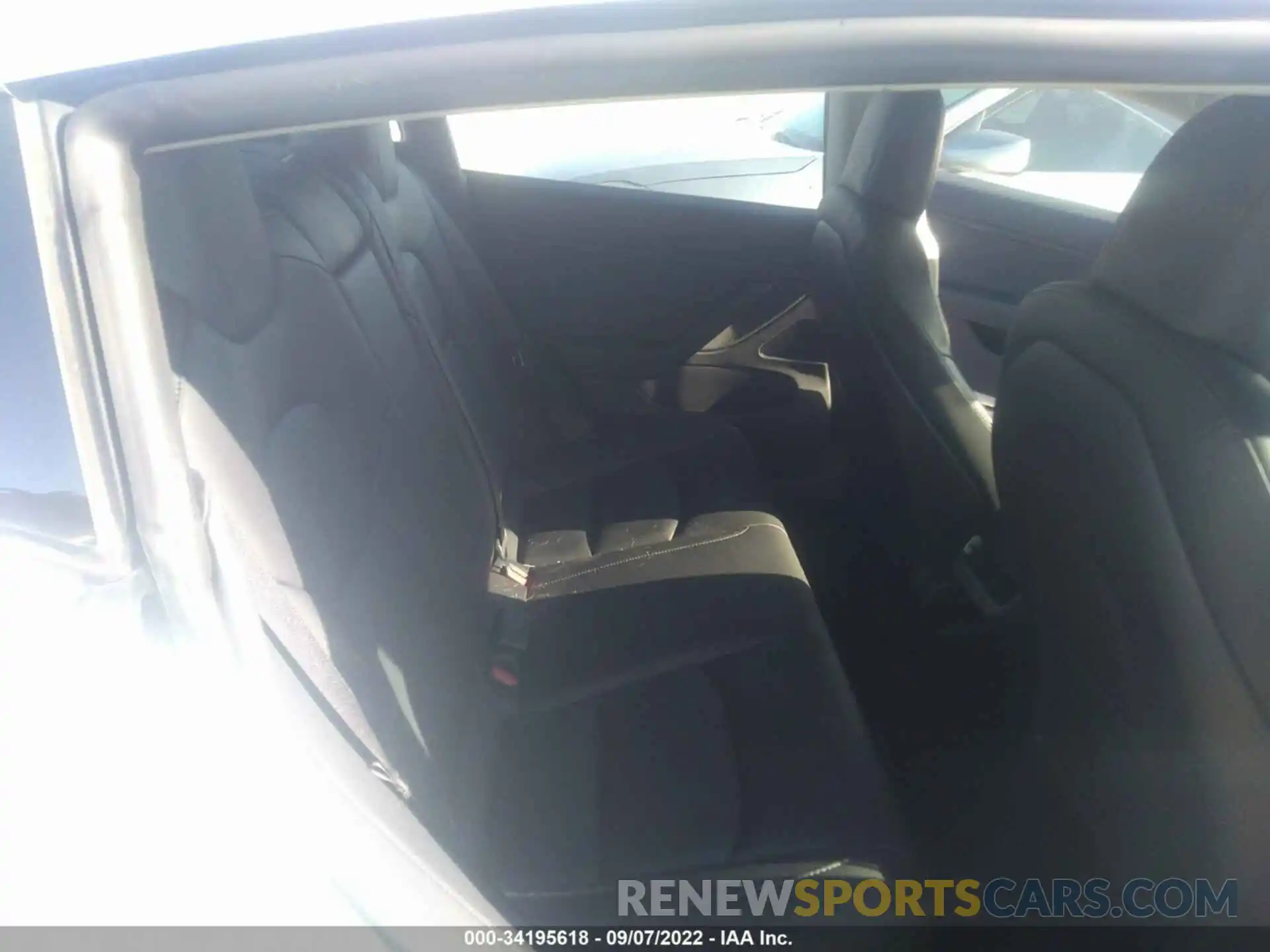 8 Photograph of a damaged car 5YJ3E1EA3KF401665 TESLA MODEL 3 2019