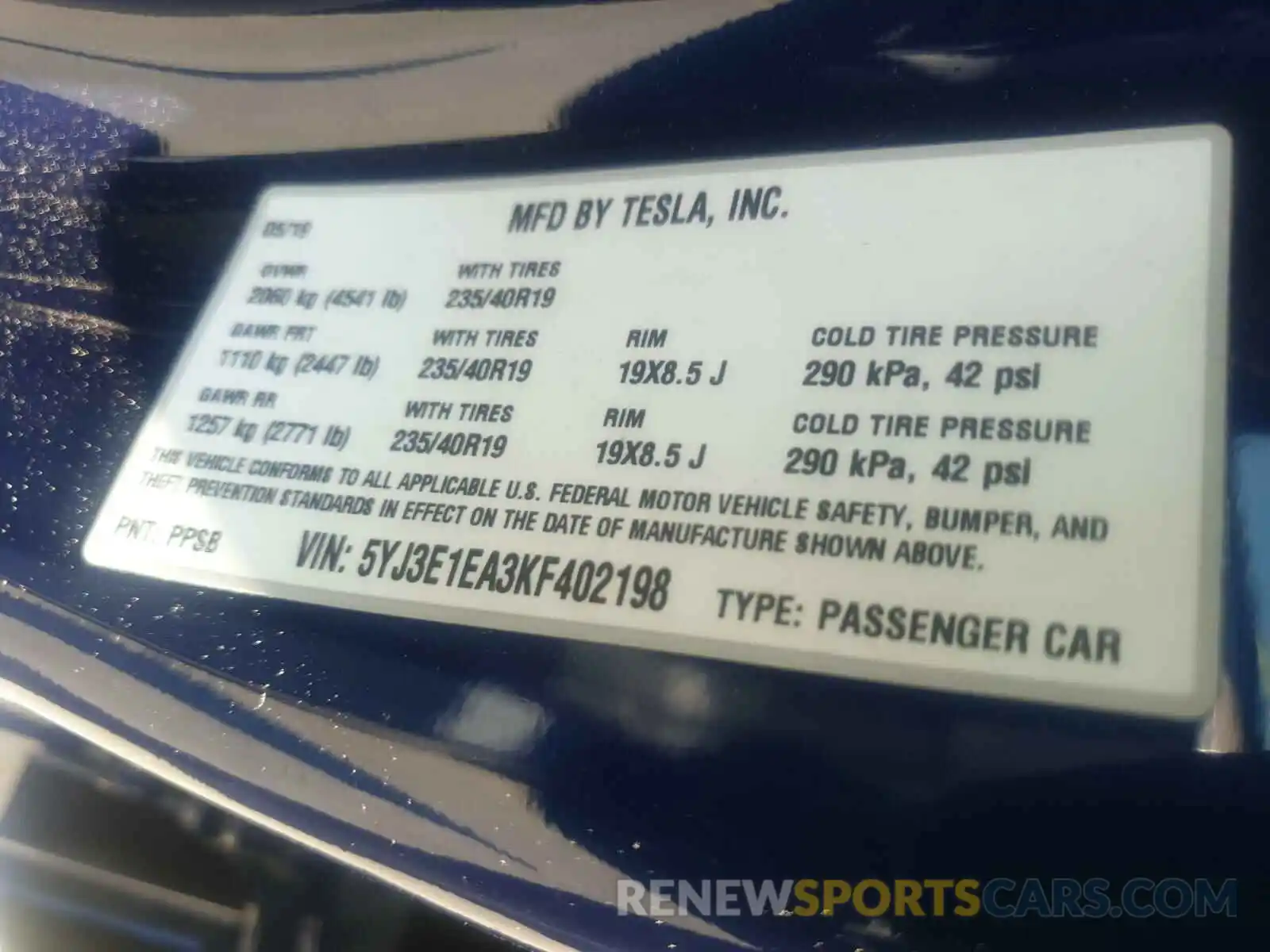 10 Photograph of a damaged car 5YJ3E1EA3KF402198 TESLA MODEL 3 2019