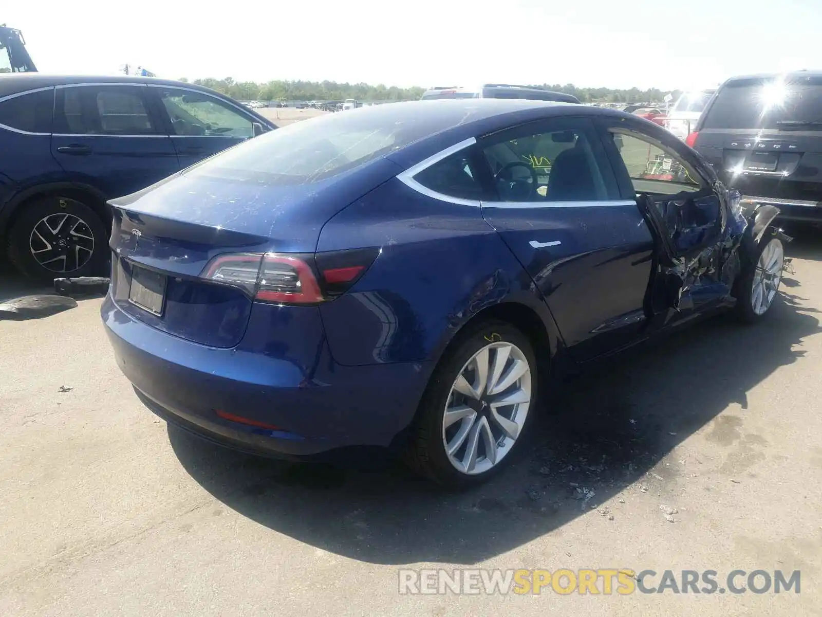 4 Photograph of a damaged car 5YJ3E1EA3KF402198 TESLA MODEL 3 2019