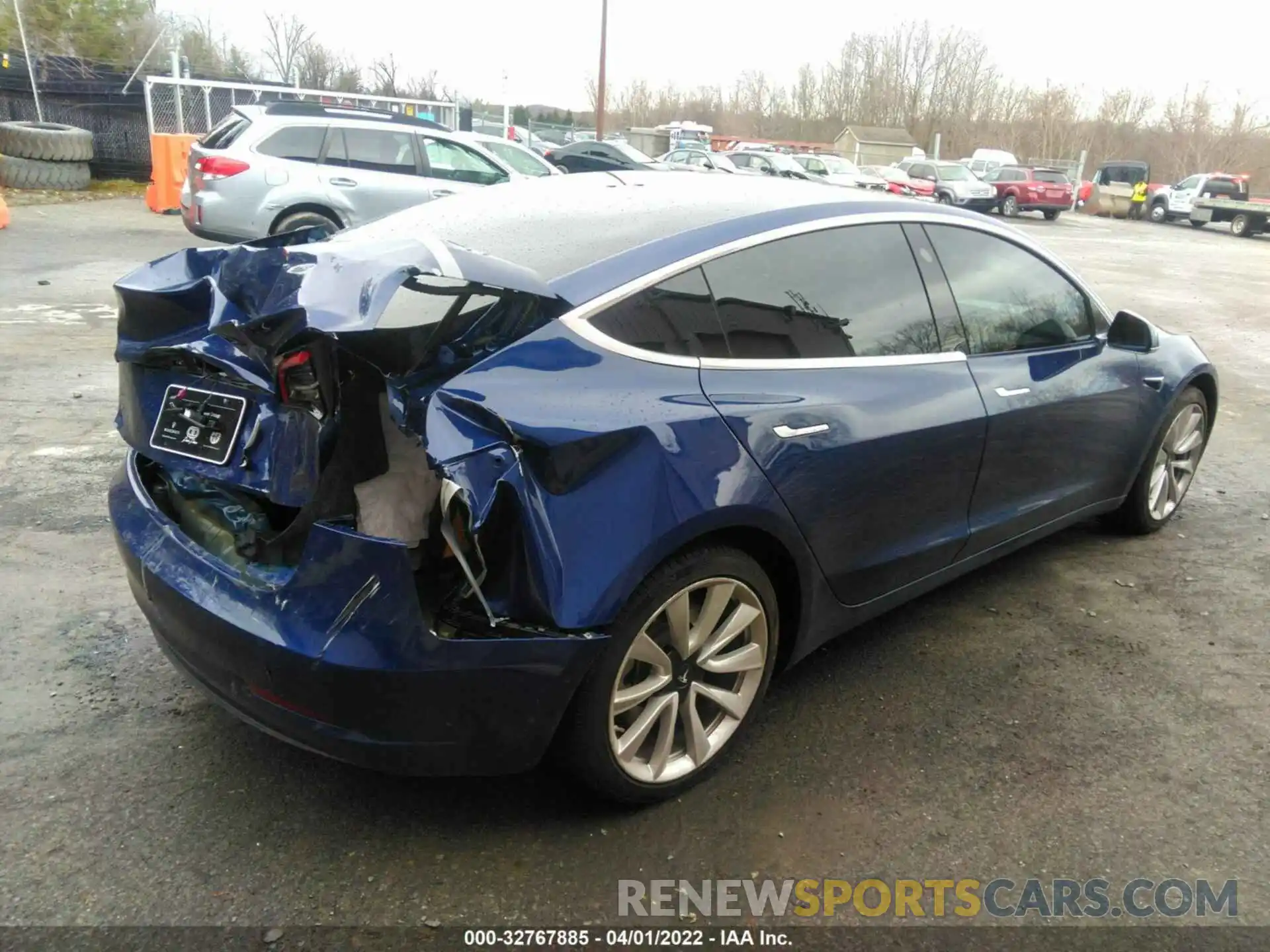 4 Photograph of a damaged car 5YJ3E1EA3KF402248 TESLA MODEL 3 2019