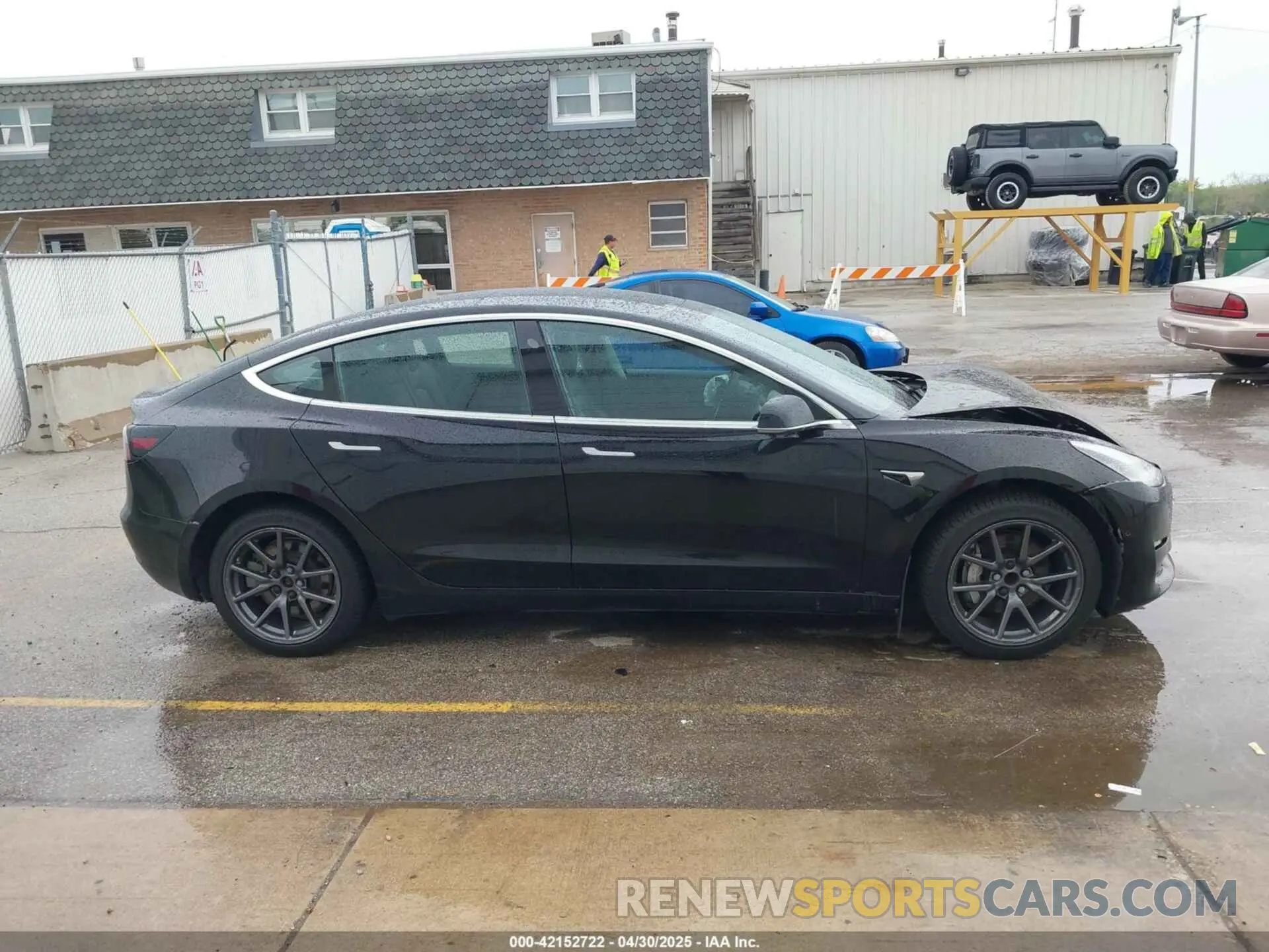 13 Photograph of a damaged car 5YJ3E1EA3KF403013 TESLA MODEL 3 2019