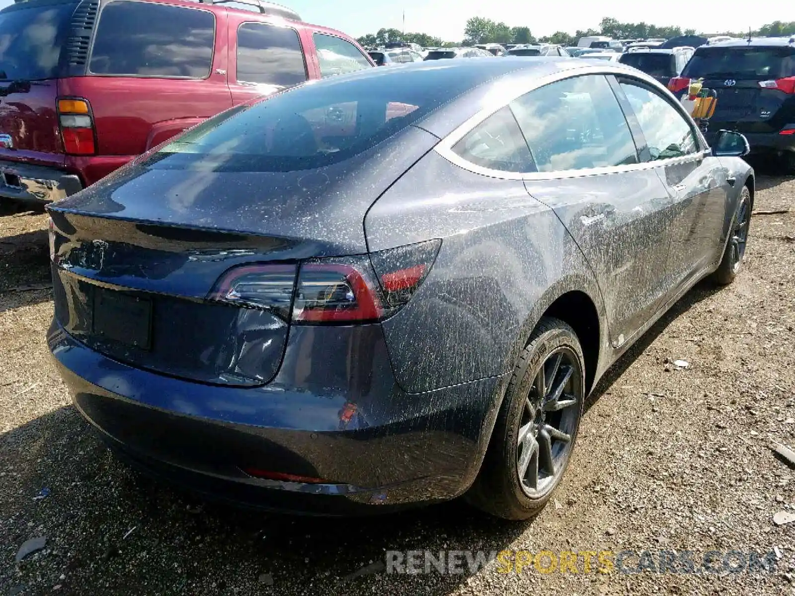 4 Photograph of a damaged car 5YJ3E1EA3KF407417 TESLA MODEL 3 2019