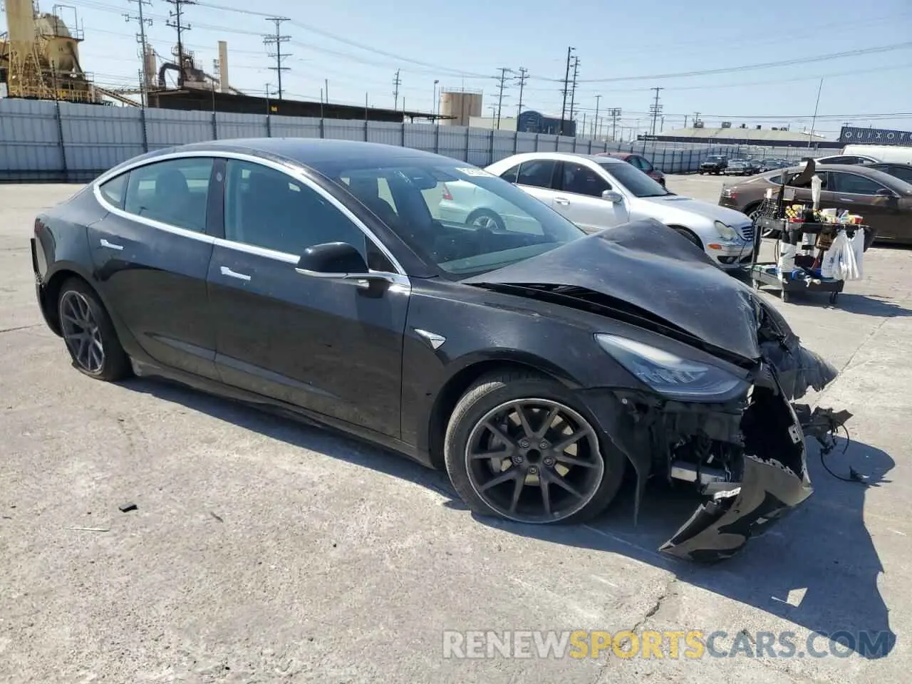 4 Photograph of a damaged car 5YJ3E1EA3KF409748 TESLA MODEL 3 2019