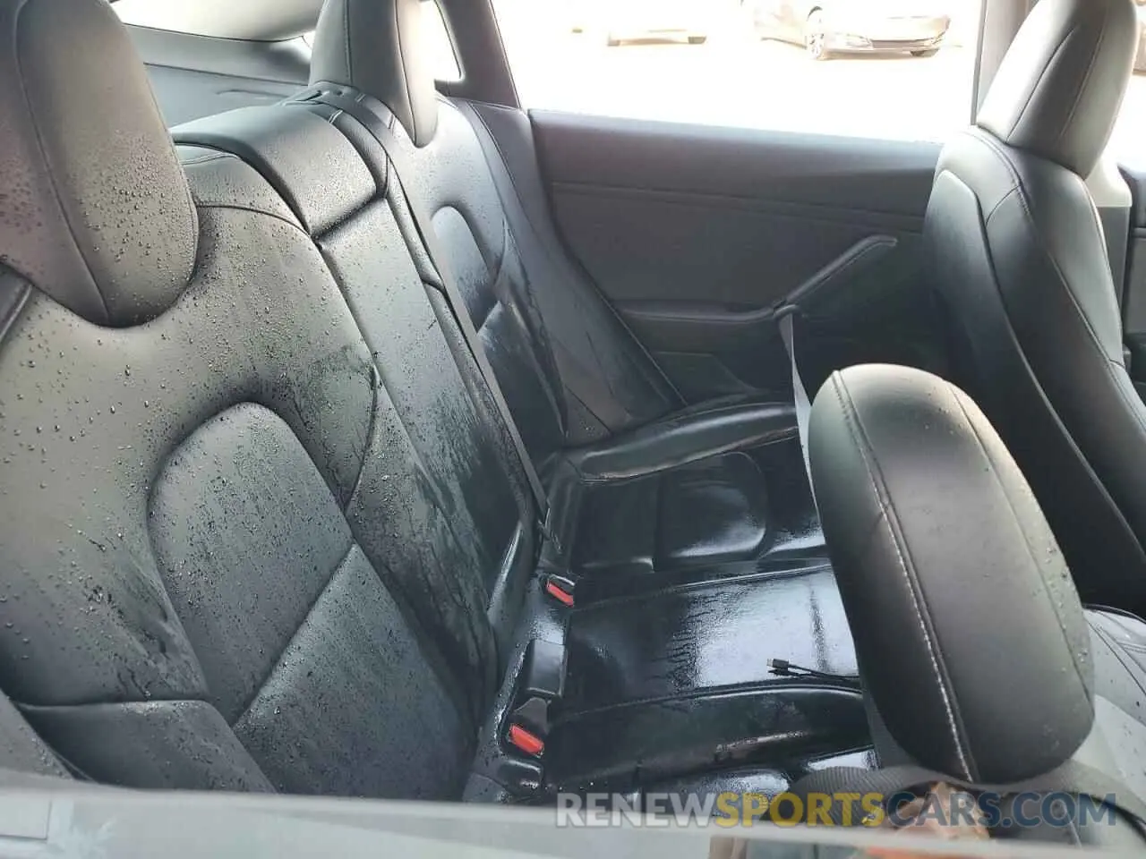 10 Photograph of a damaged car 5YJ3E1EA3KF411998 TESLA MODEL 3 2019