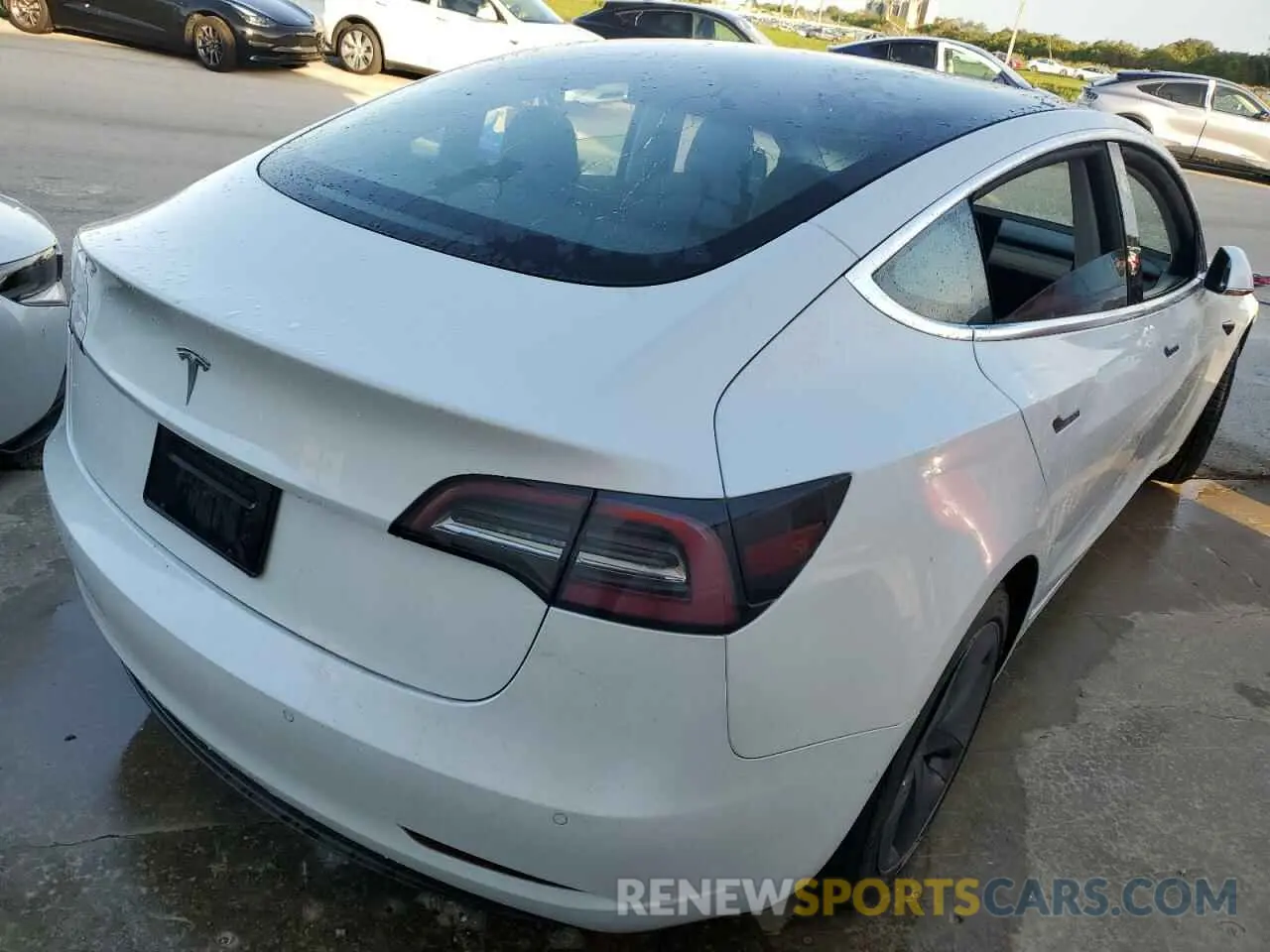 3 Photograph of a damaged car 5YJ3E1EA3KF411998 TESLA MODEL 3 2019