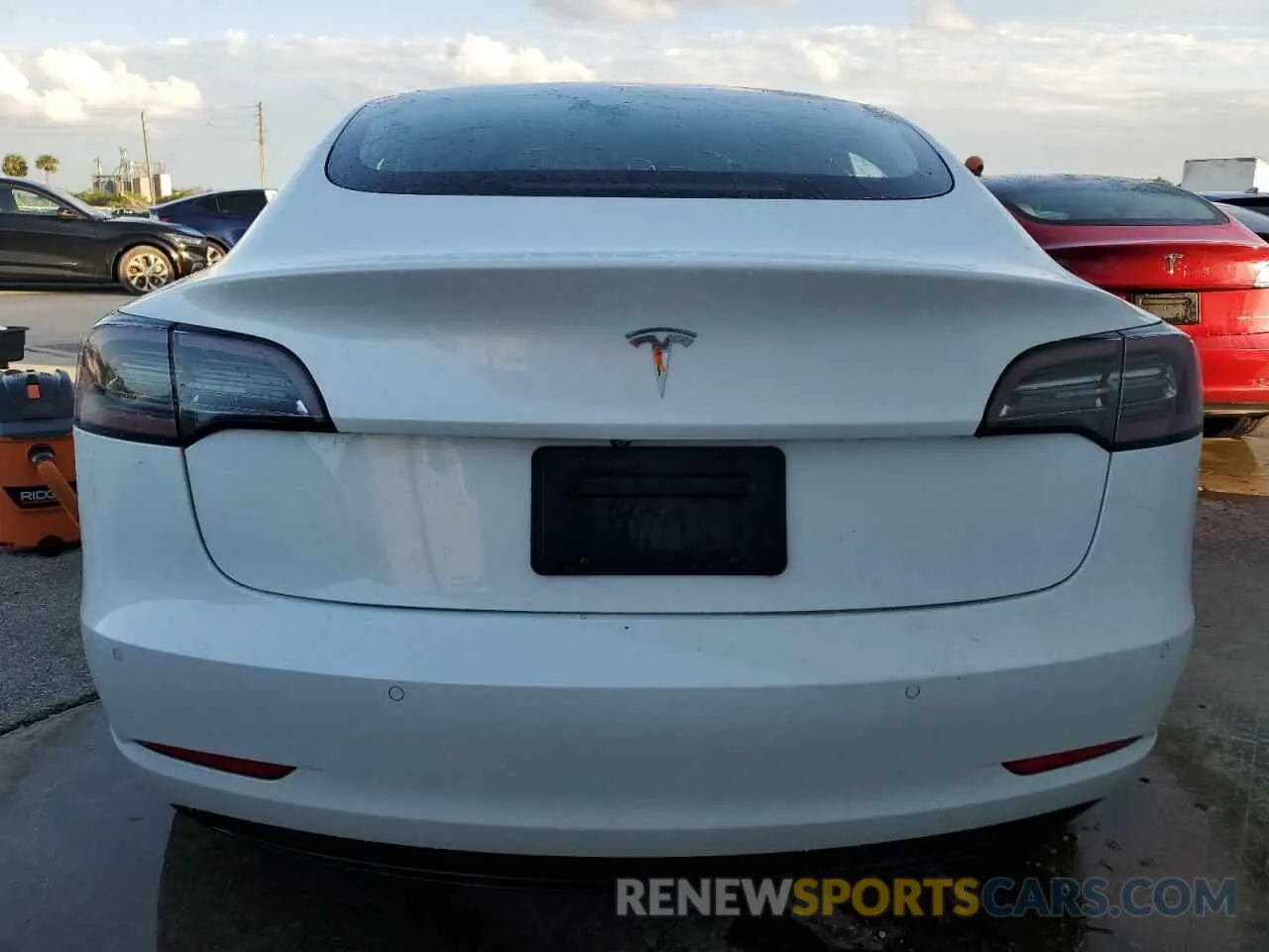 6 Photograph of a damaged car 5YJ3E1EA3KF411998 TESLA MODEL 3 2019