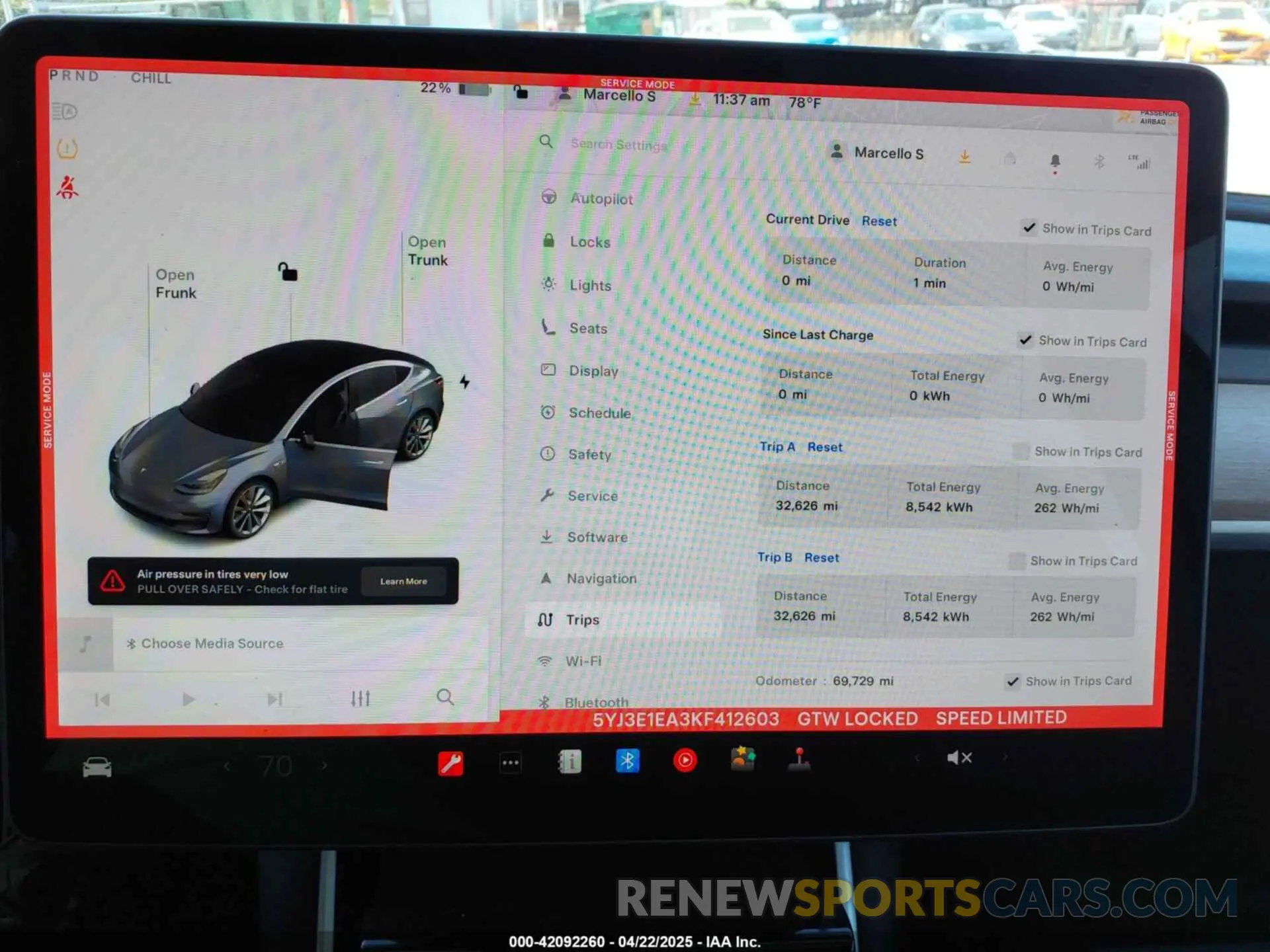 18 Photograph of a damaged car 5YJ3E1EA3KF412603 TESLA MODEL 3 2019