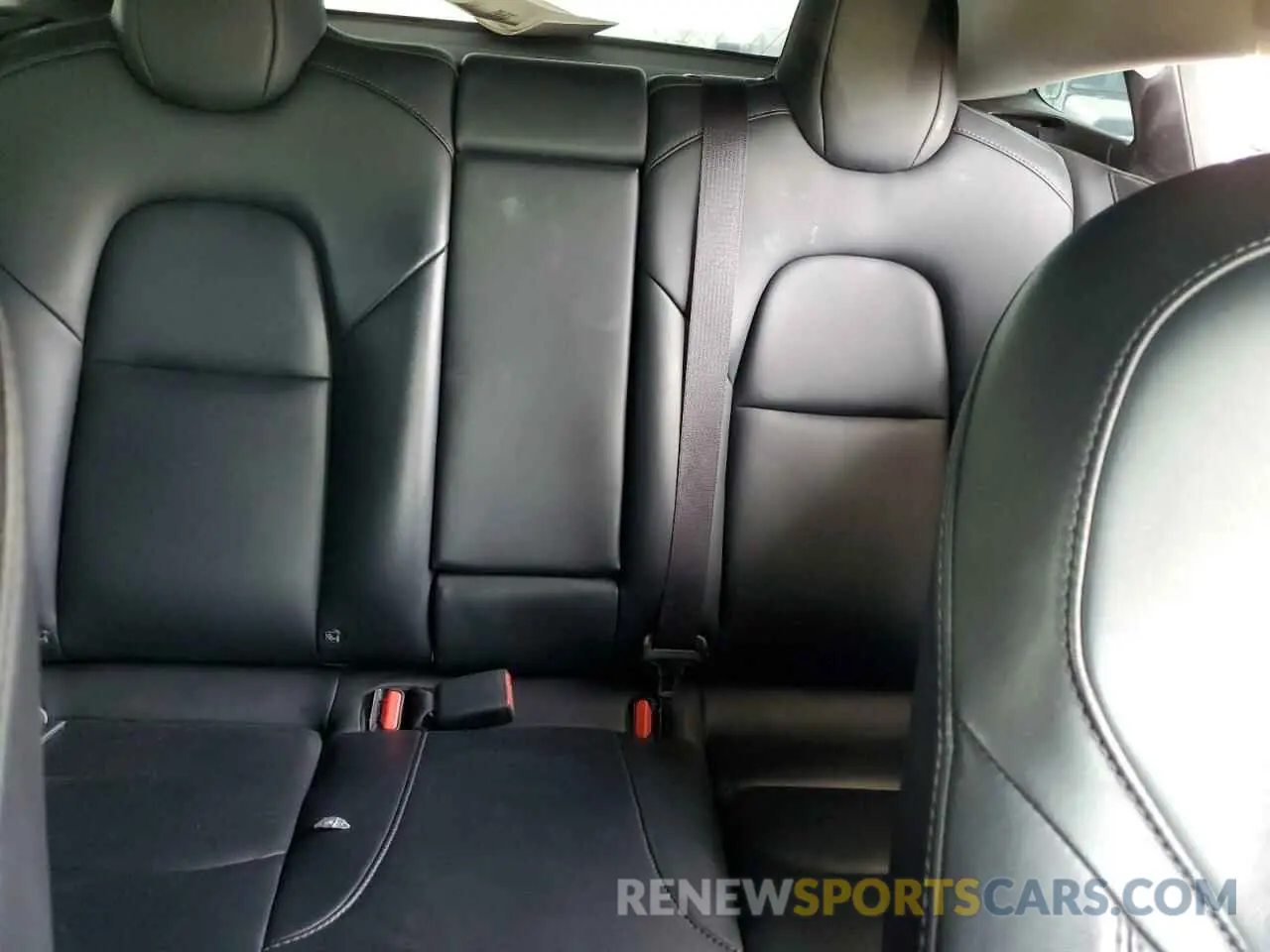 10 Photograph of a damaged car 5YJ3E1EA3KF412665 TESLA MODEL 3 2019