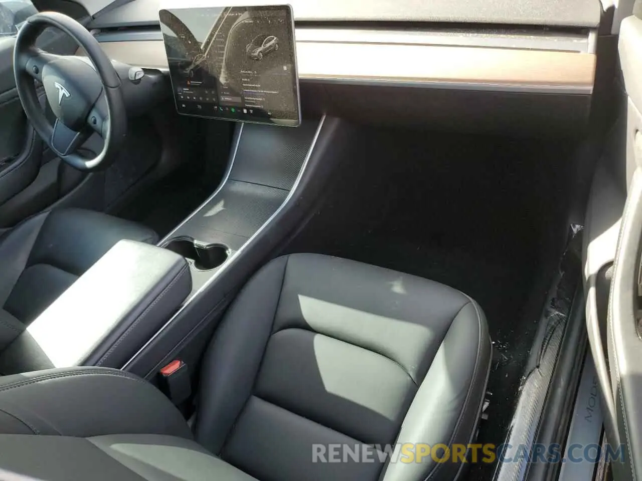 8 Photograph of a damaged car 5YJ3E1EA3KF425416 TESLA MODEL 3 2019