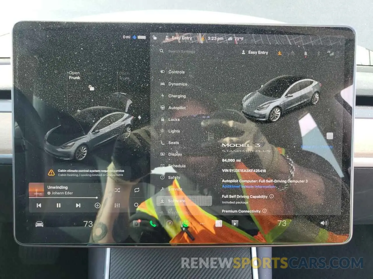 9 Photograph of a damaged car 5YJ3E1EA3KF425416 TESLA MODEL 3 2019