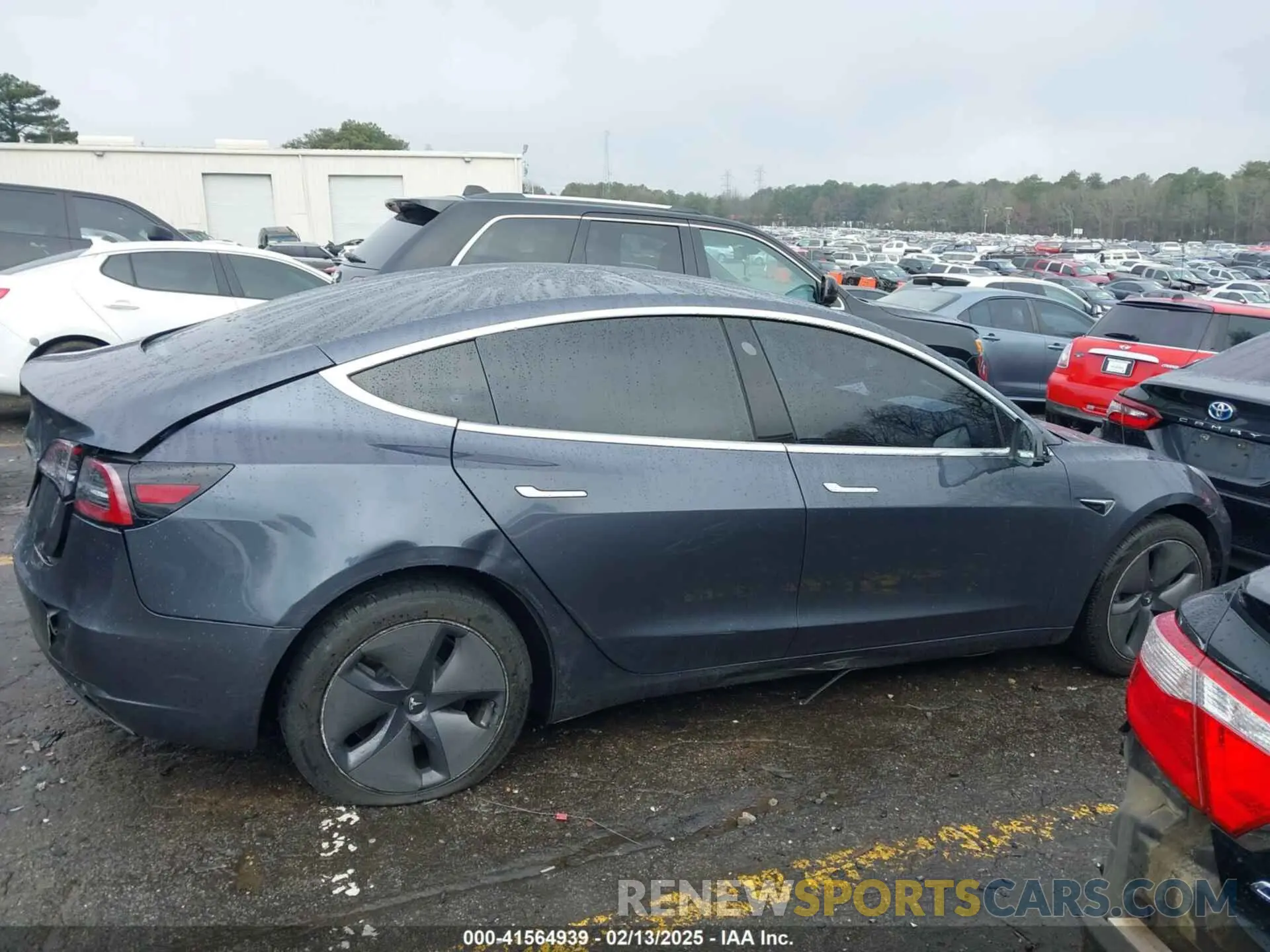 13 Photograph of a damaged car 5YJ3E1EA3KF426971 TESLA MODEL 3 2019