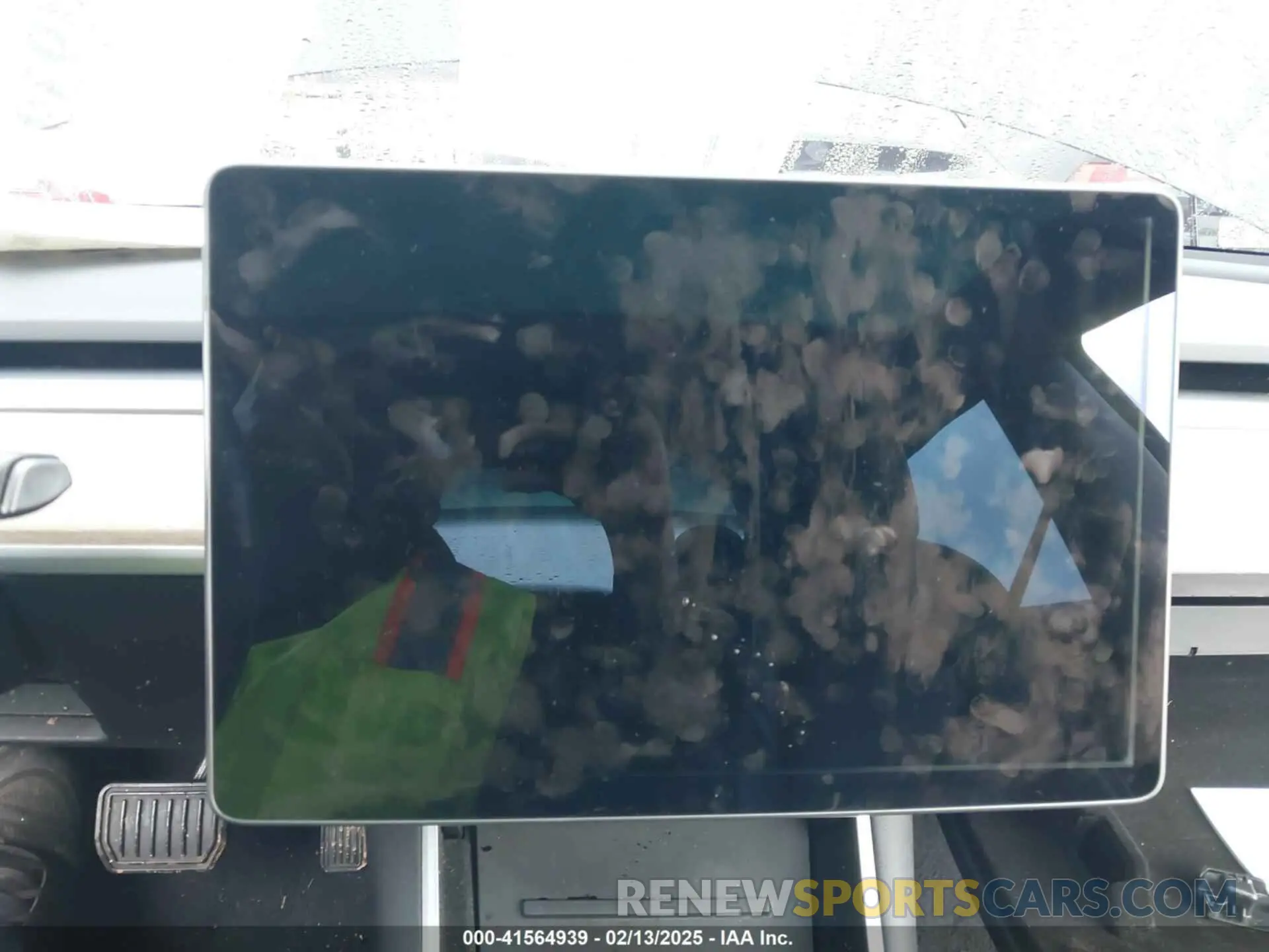 18 Photograph of a damaged car 5YJ3E1EA3KF426971 TESLA MODEL 3 2019