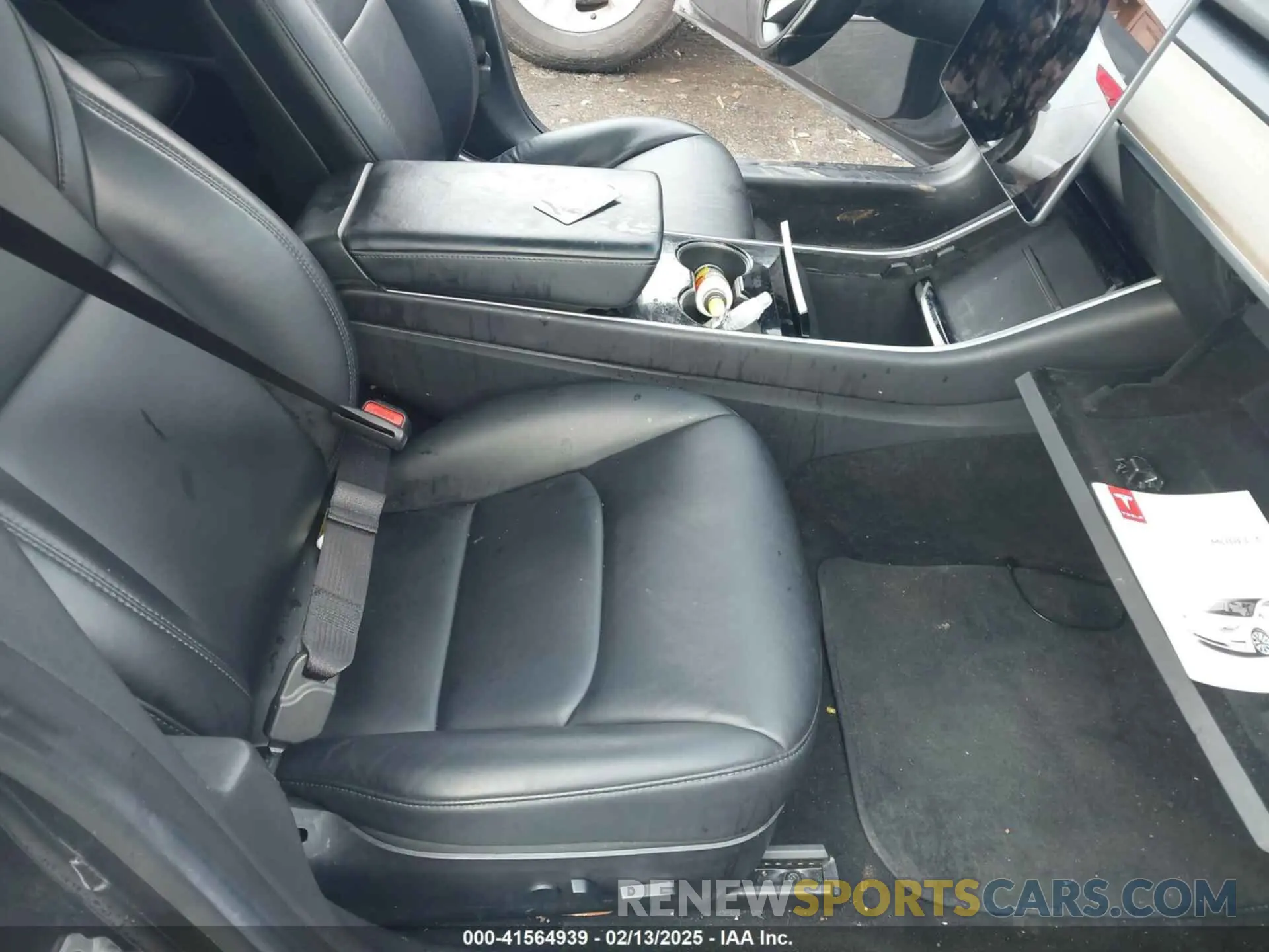 5 Photograph of a damaged car 5YJ3E1EA3KF426971 TESLA MODEL 3 2019