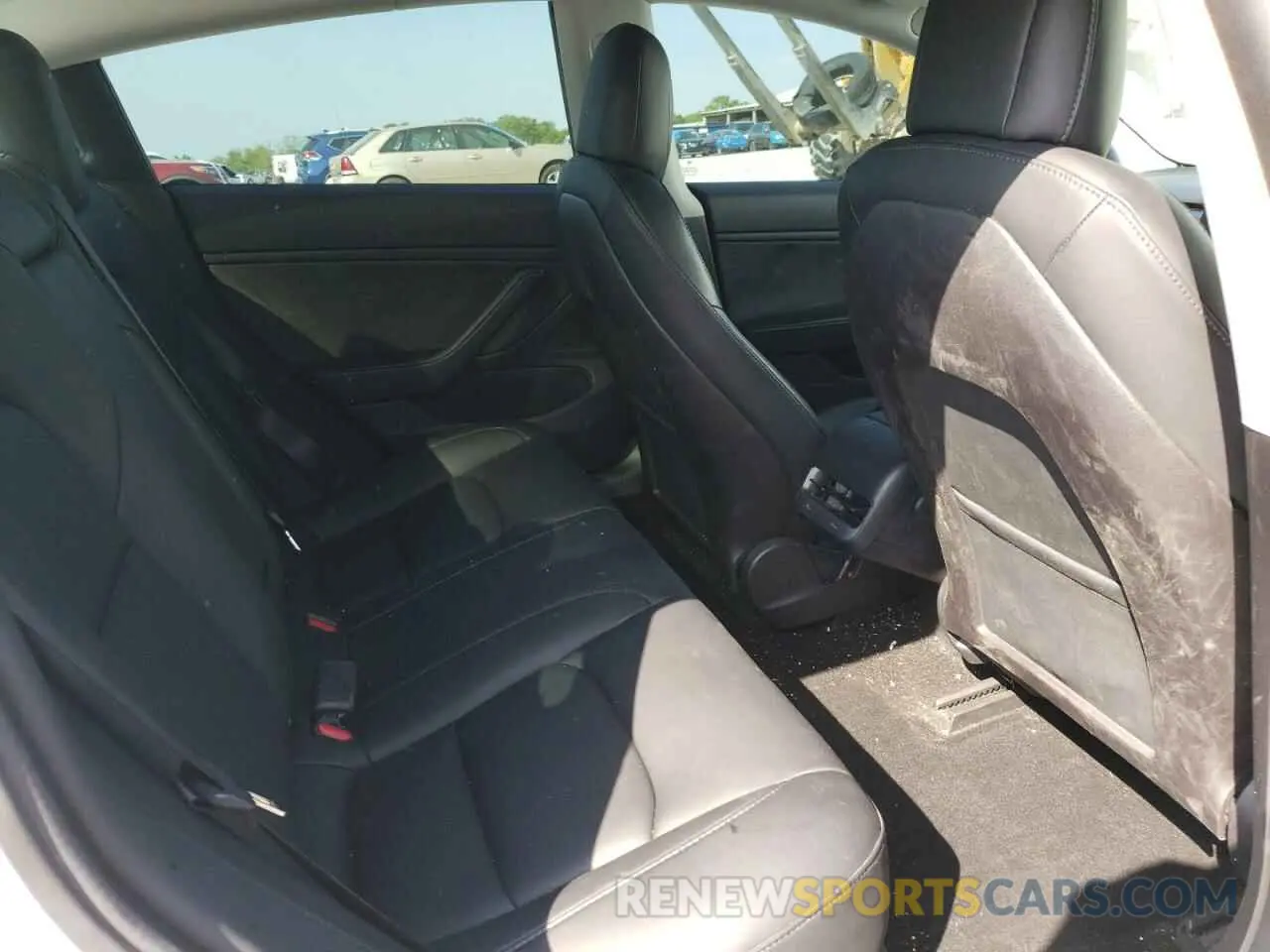 10 Photograph of a damaged car 5YJ3E1EA3KF476401 TESLA MODEL 3 2019