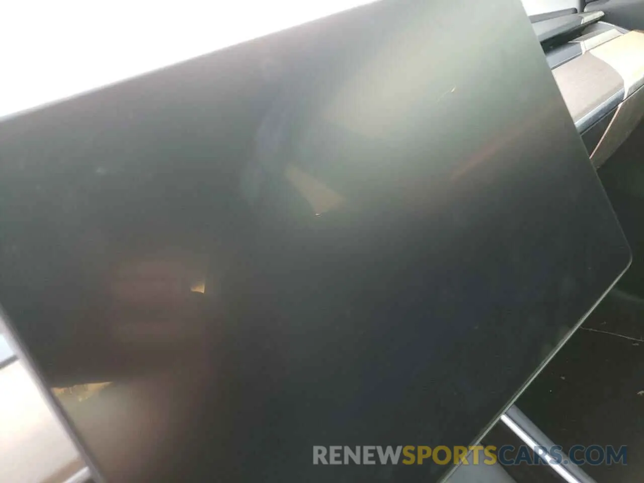 9 Photograph of a damaged car 5YJ3E1EA3KF476401 TESLA MODEL 3 2019