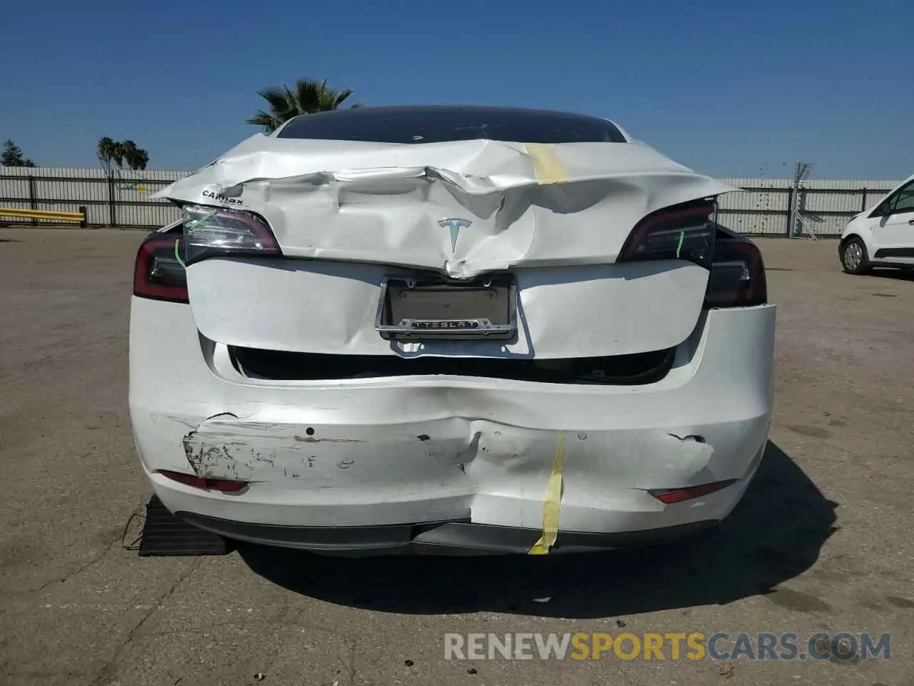 6 Photograph of a damaged car 5YJ3E1EA3KF483719 TESLA MODEL 3 2019