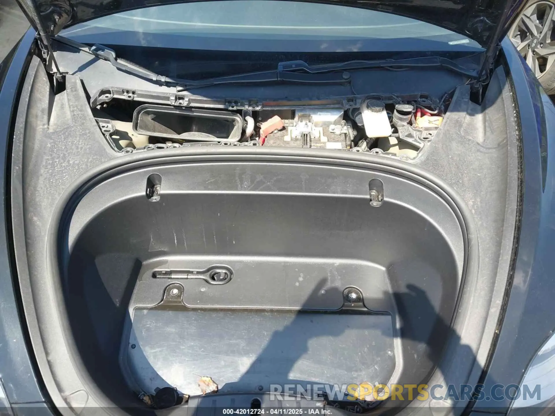 10 Photograph of a damaged car 5YJ3E1EA4KF296859 TESLA MODEL 3 2019