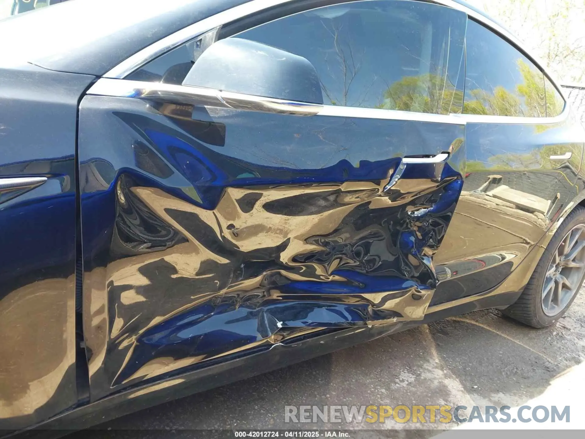 6 Photograph of a damaged car 5YJ3E1EA4KF296859 TESLA MODEL 3 2019