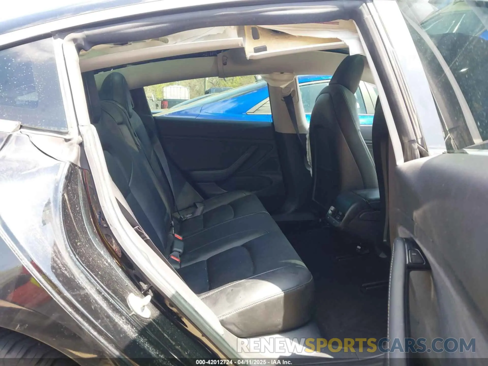 8 Photograph of a damaged car 5YJ3E1EA4KF296859 TESLA MODEL 3 2019
