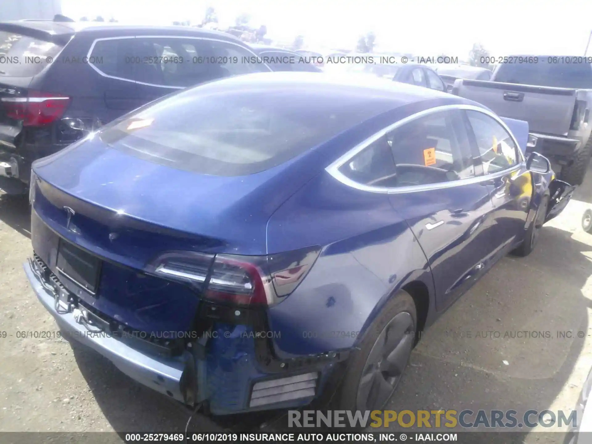 4 Photograph of a damaged car 5YJ3E1EA4KF299499 TESLA MODEL 3 2019