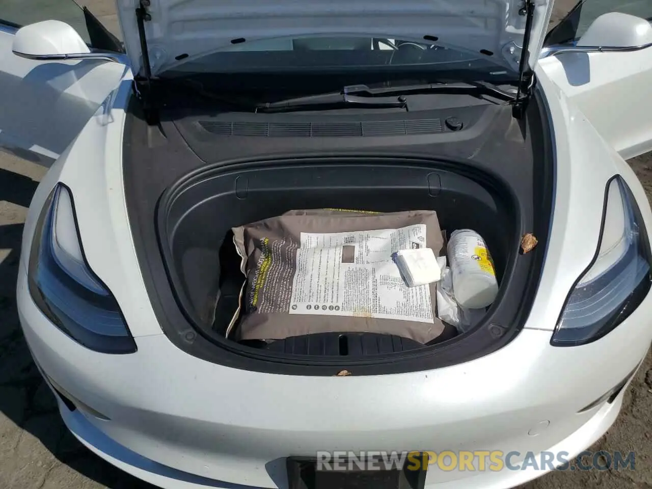 11 Photograph of a damaged car 5YJ3E1EA4KF302160 TESLA MODEL 3 2019