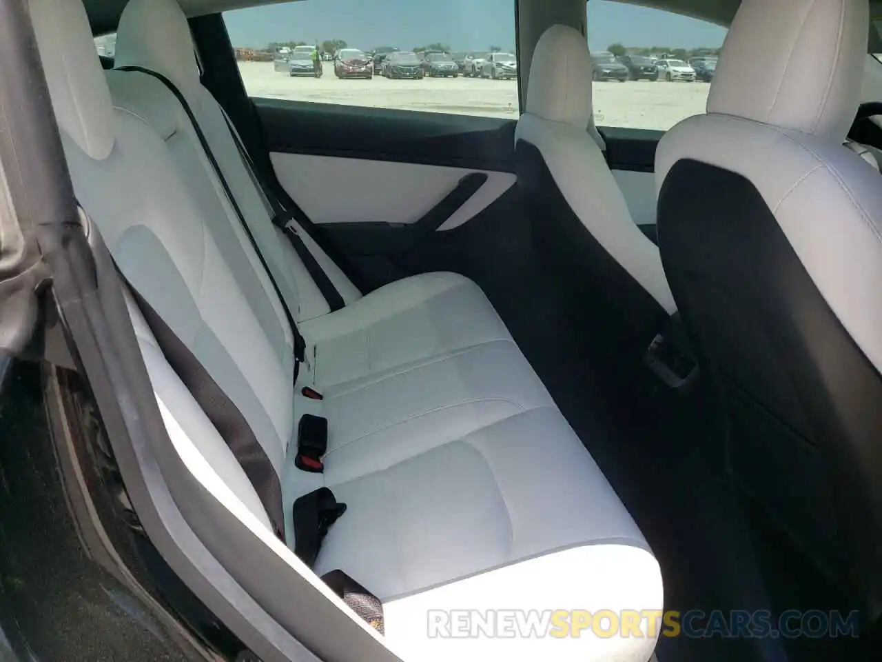 6 Photograph of a damaged car 5YJ3E1EA4KF312655 TESLA MODEL 3 2019