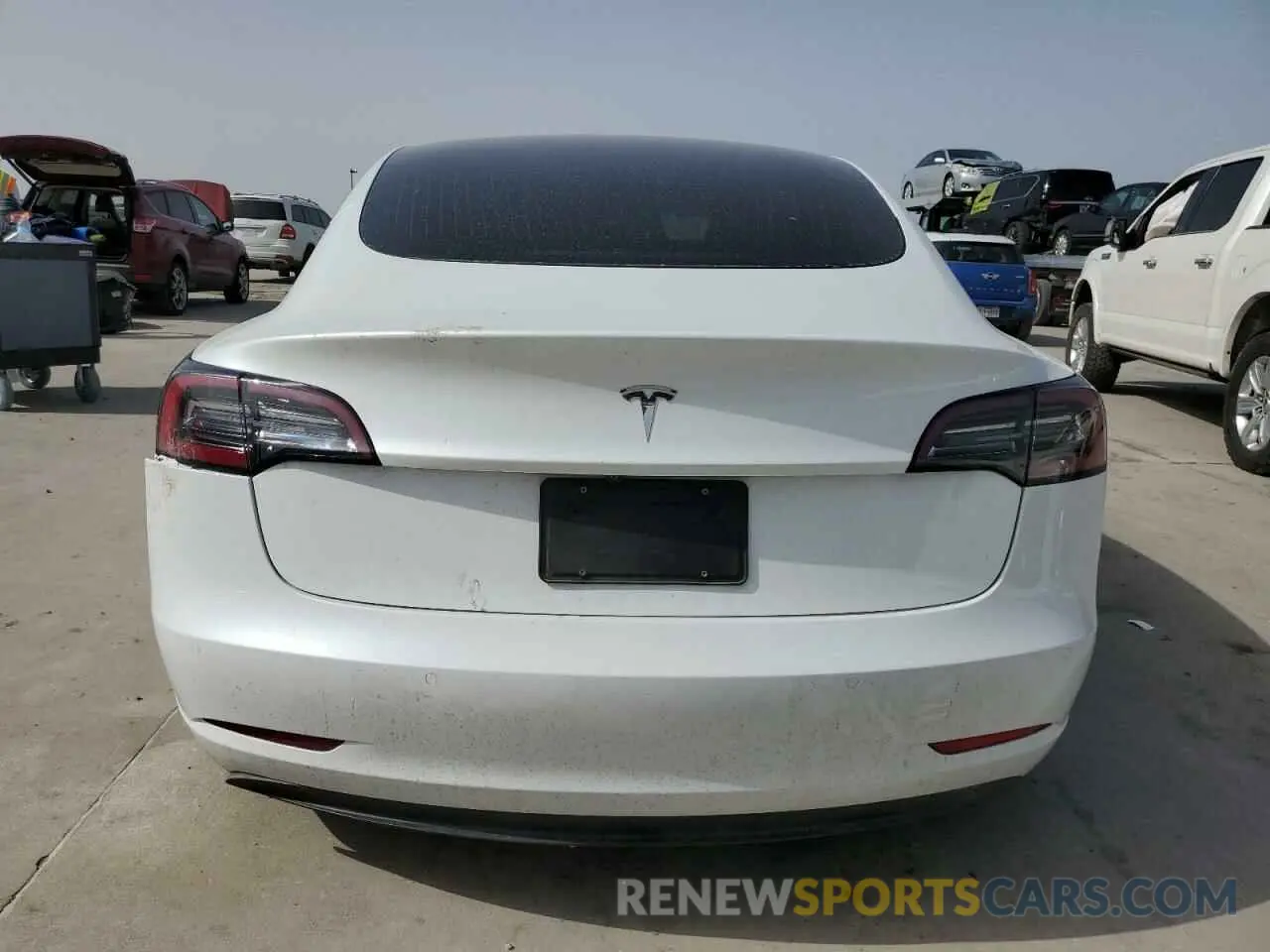 6 Photograph of a damaged car 5YJ3E1EA4KF315135 TESLA MODEL 3 2019