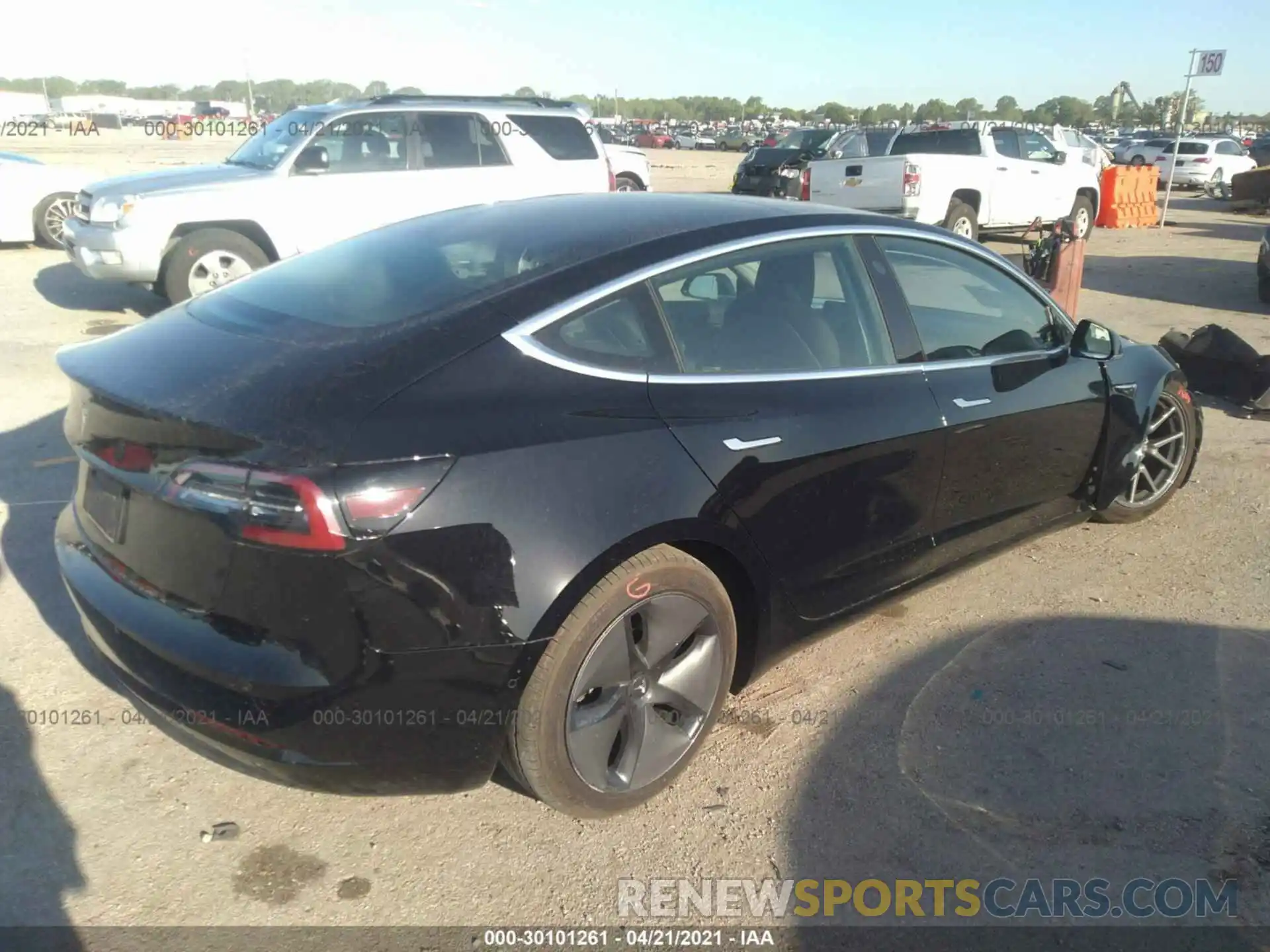 4 Photograph of a damaged car 5YJ3E1EA4KF331125 TESLA MODEL 3 2019