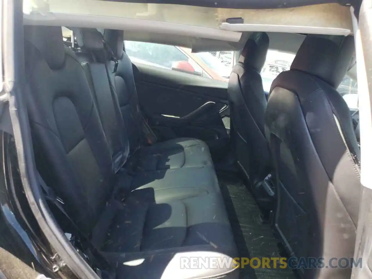 6 Photograph of a damaged car 5YJ3E1EA4KF361645 TESLA MODEL 3 2019