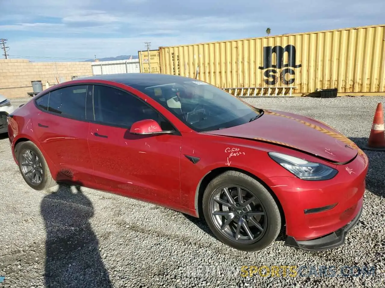 4 Photograph of a damaged car 5YJ3E1EA4KF396489 TESLA MODEL 3 2019