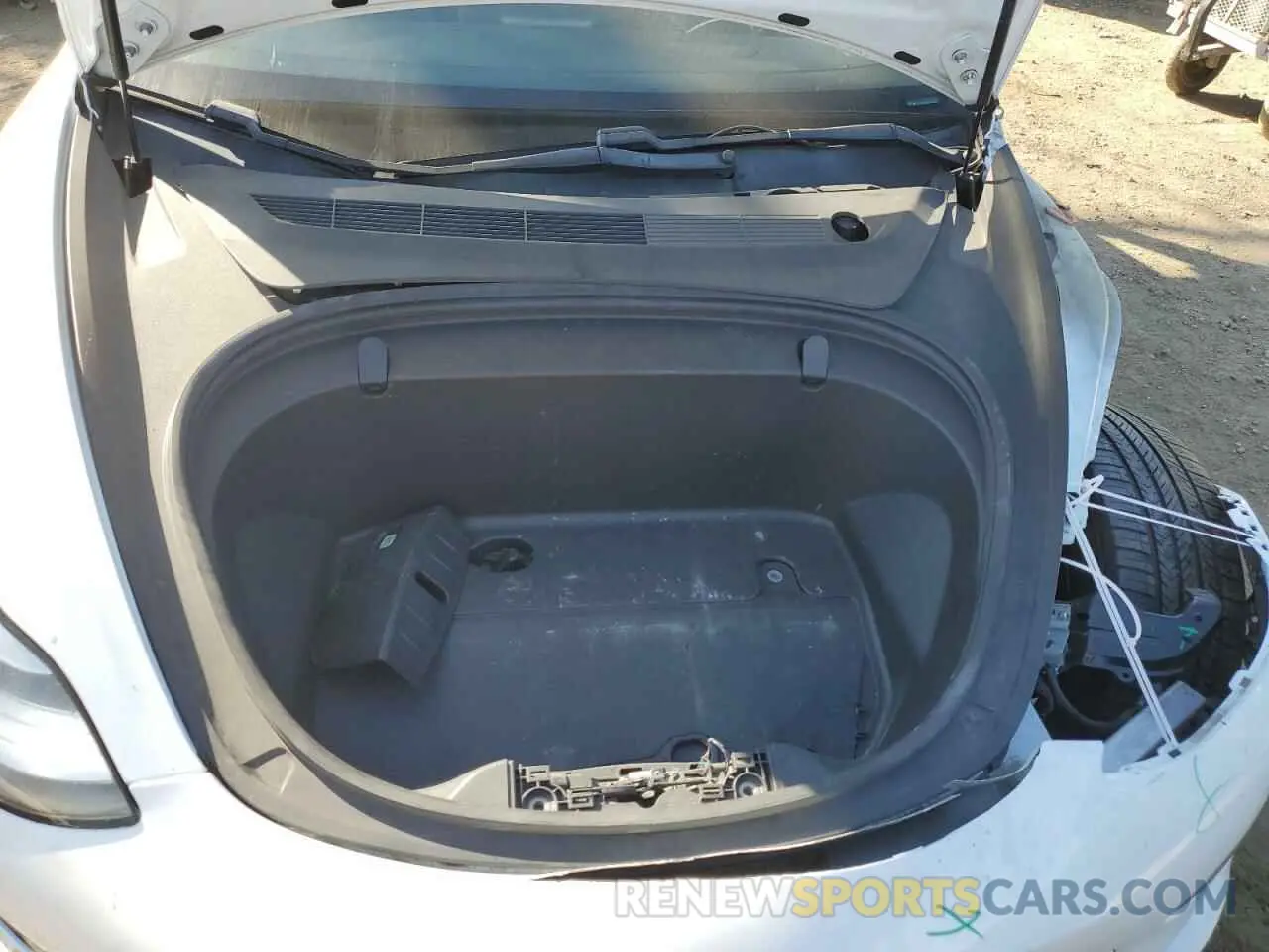 11 Photograph of a damaged car 5YJ3E1EA4KF401500 TESLA MODEL 3 2019